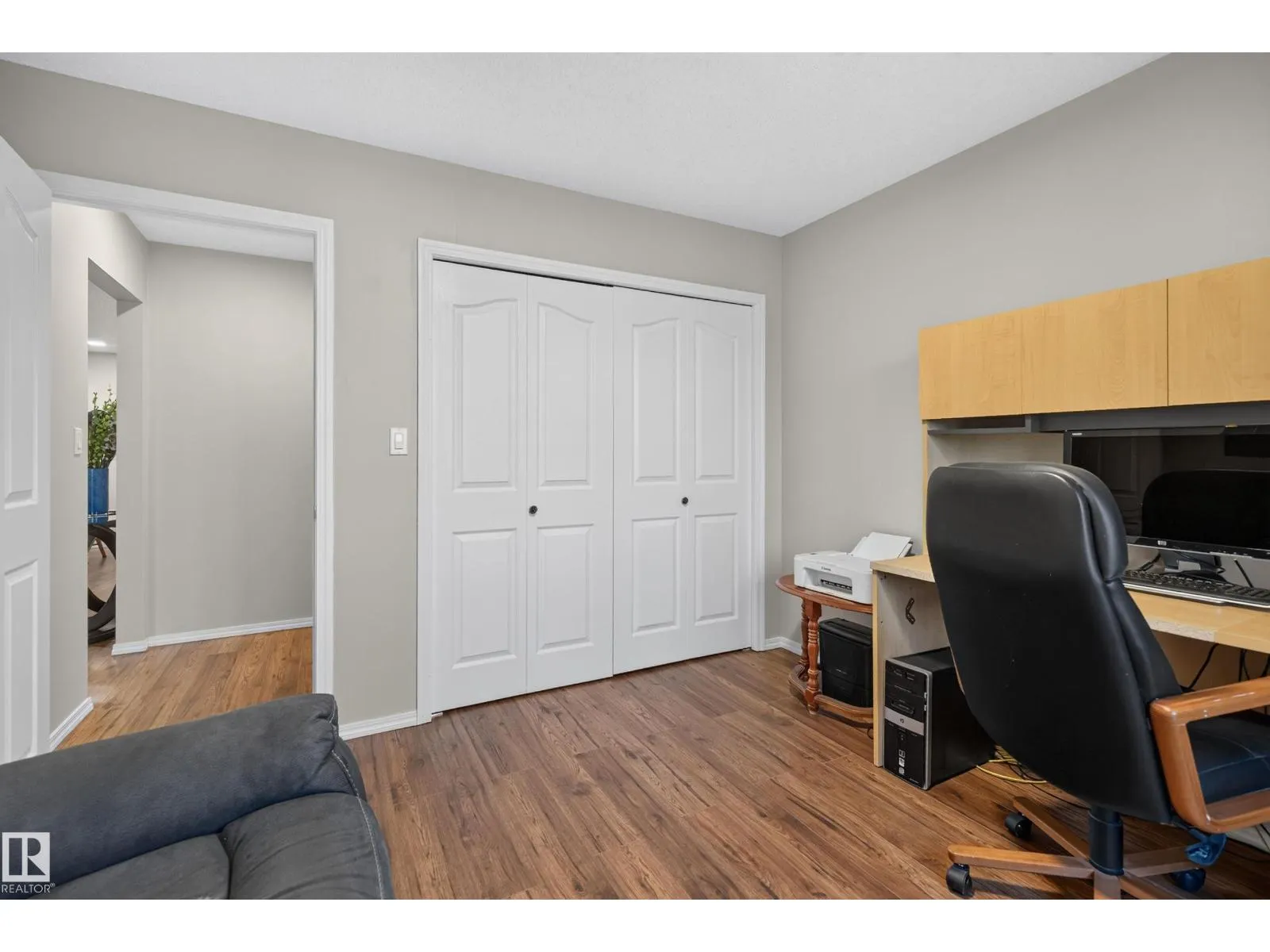 #303 45 GERVAIS RD