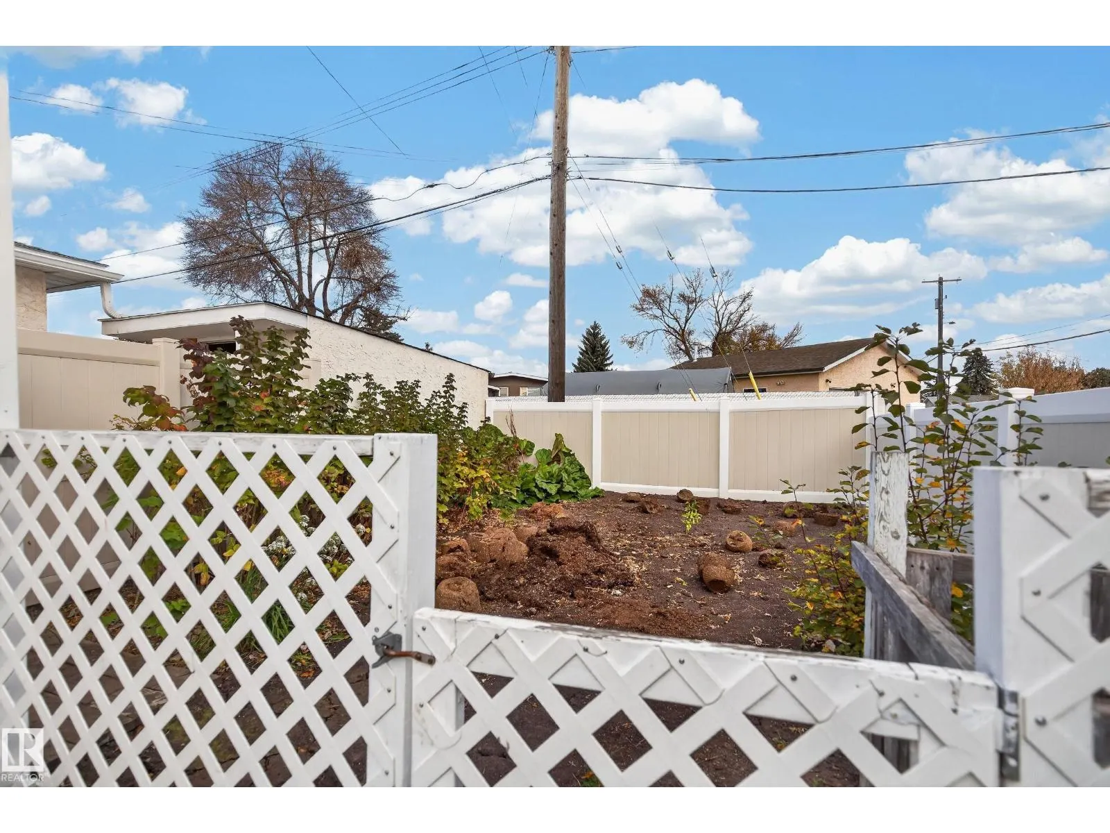 9108 132A AV NW
