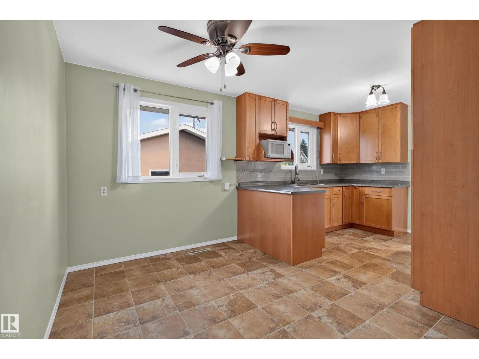9108 132A AV NW