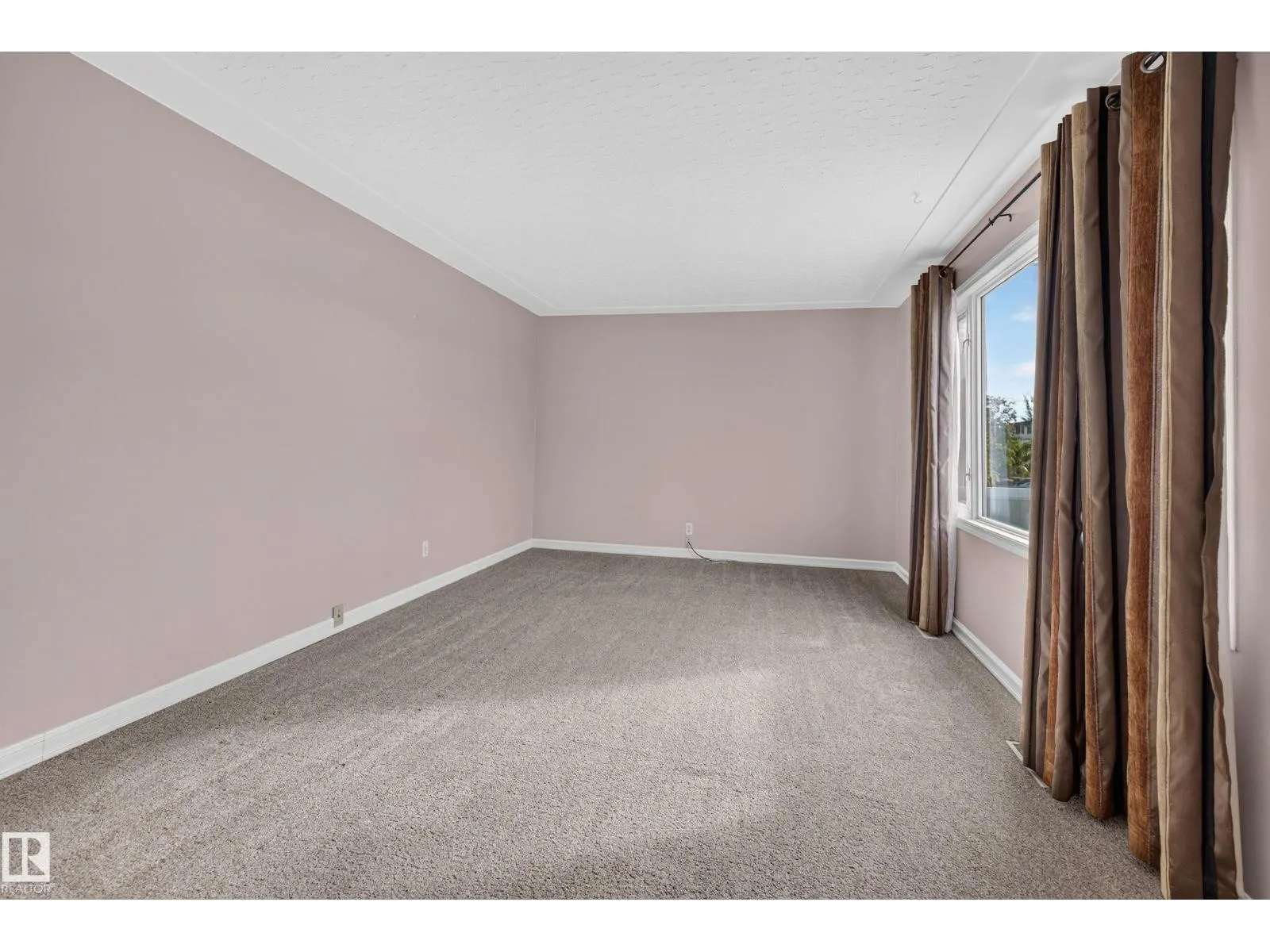 9108 132A AV NW