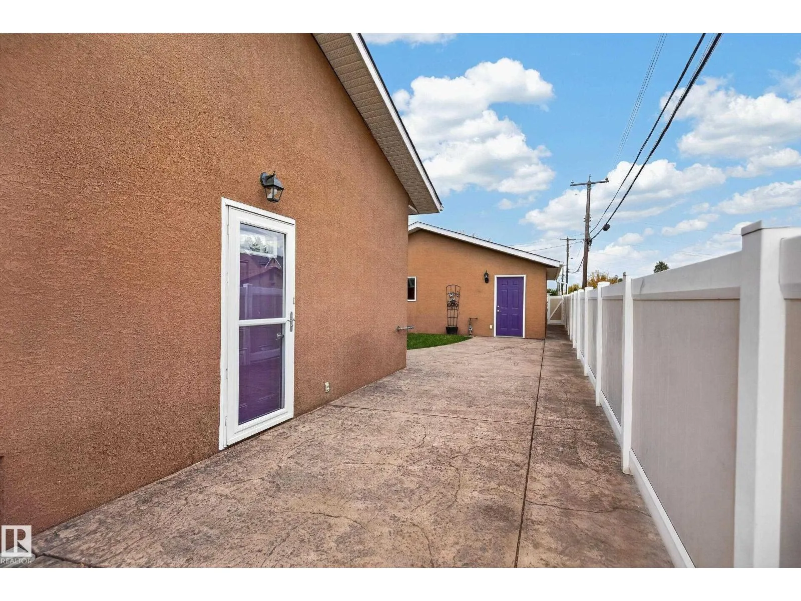 9108 132A AV NW