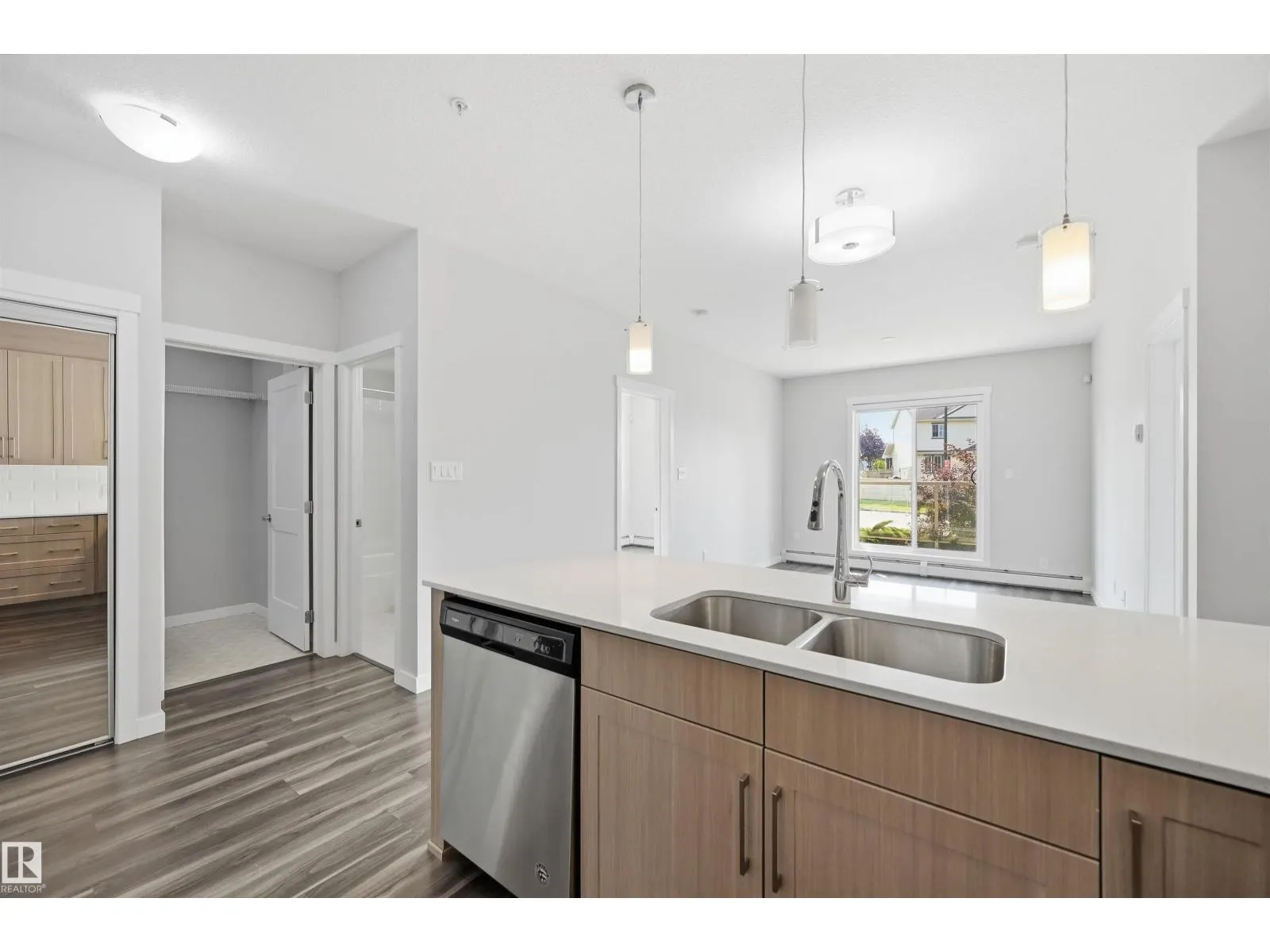 #117 812 WELSH DR SW