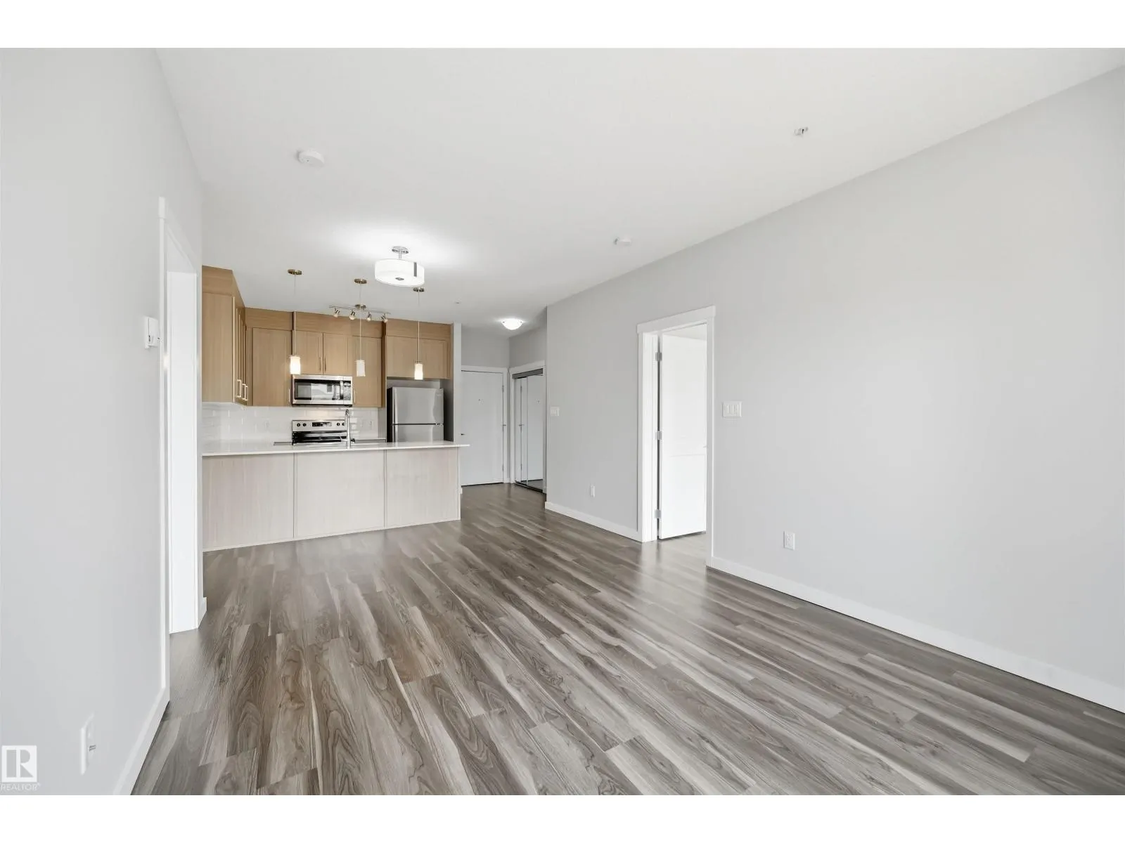 #117 812 WELSH DR SW
