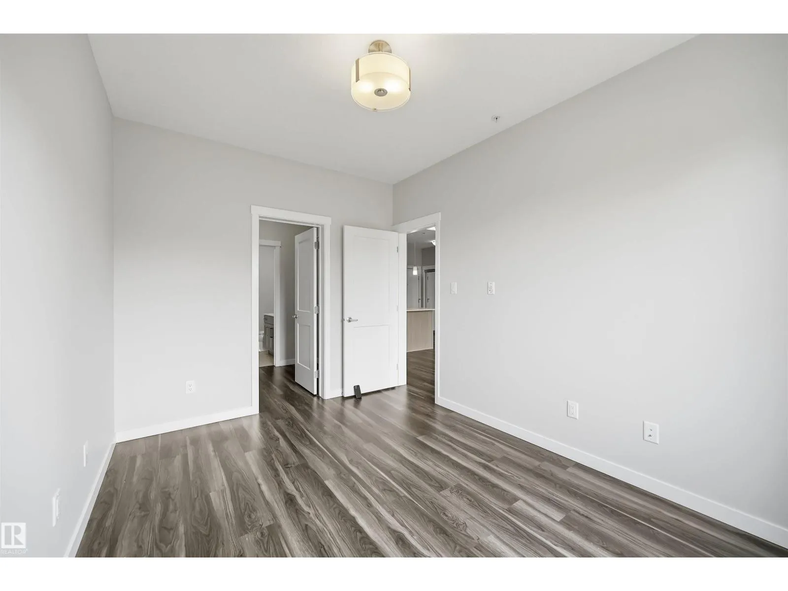 #117 812 WELSH DR SW