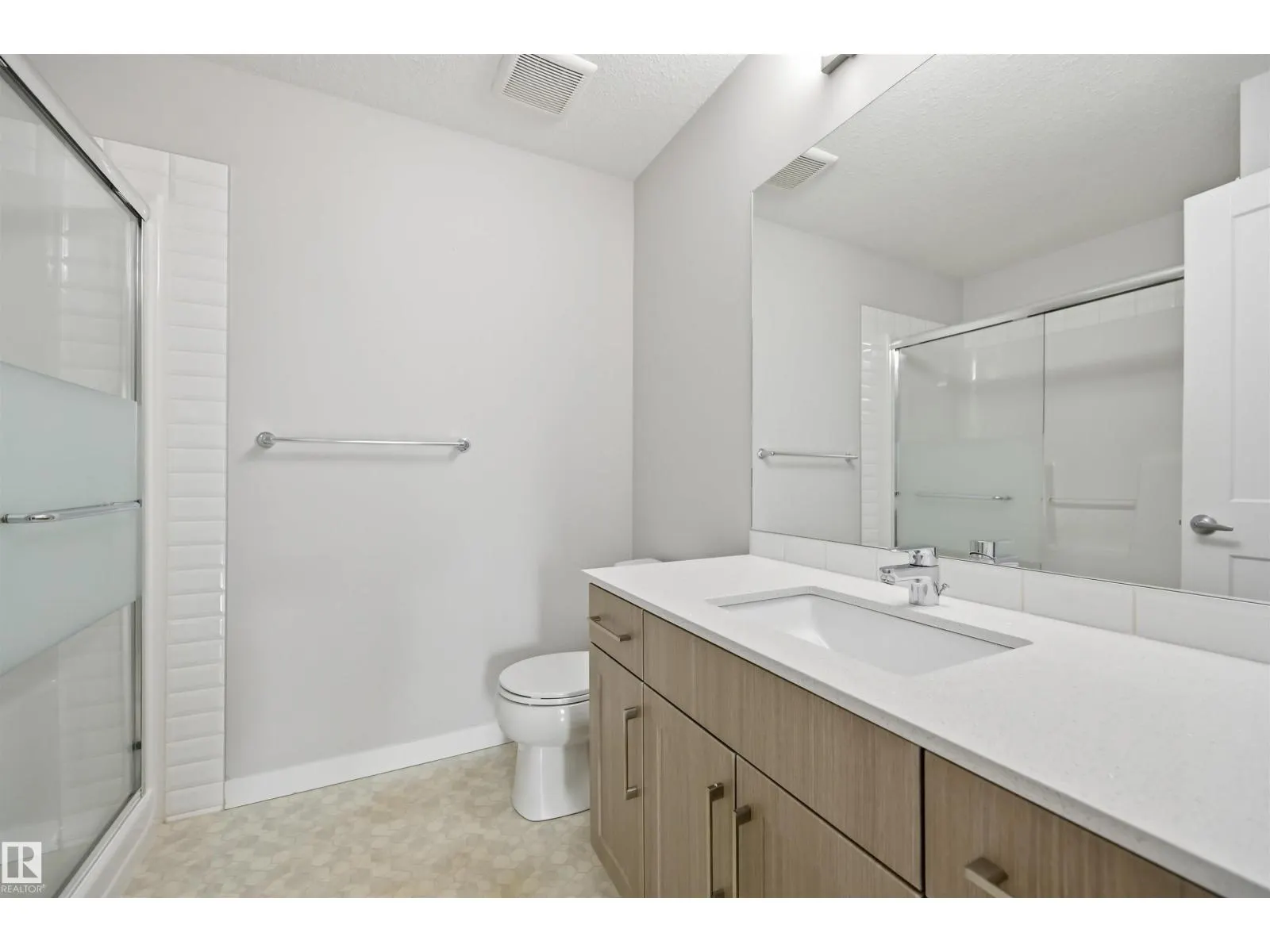 #117 812 WELSH DR SW