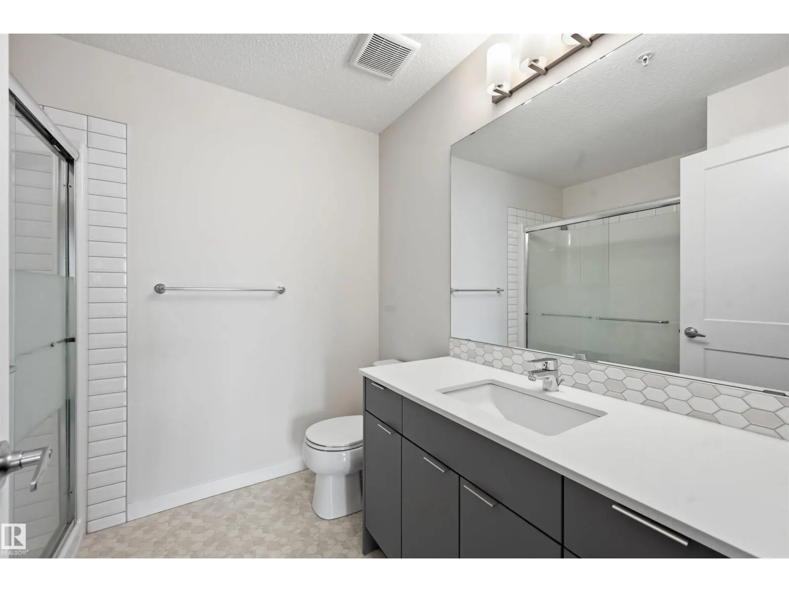 #317 812 WELSH DR SW