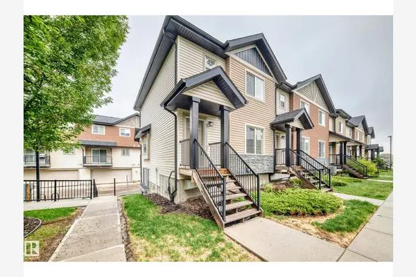 #47 12004 22 AV SW