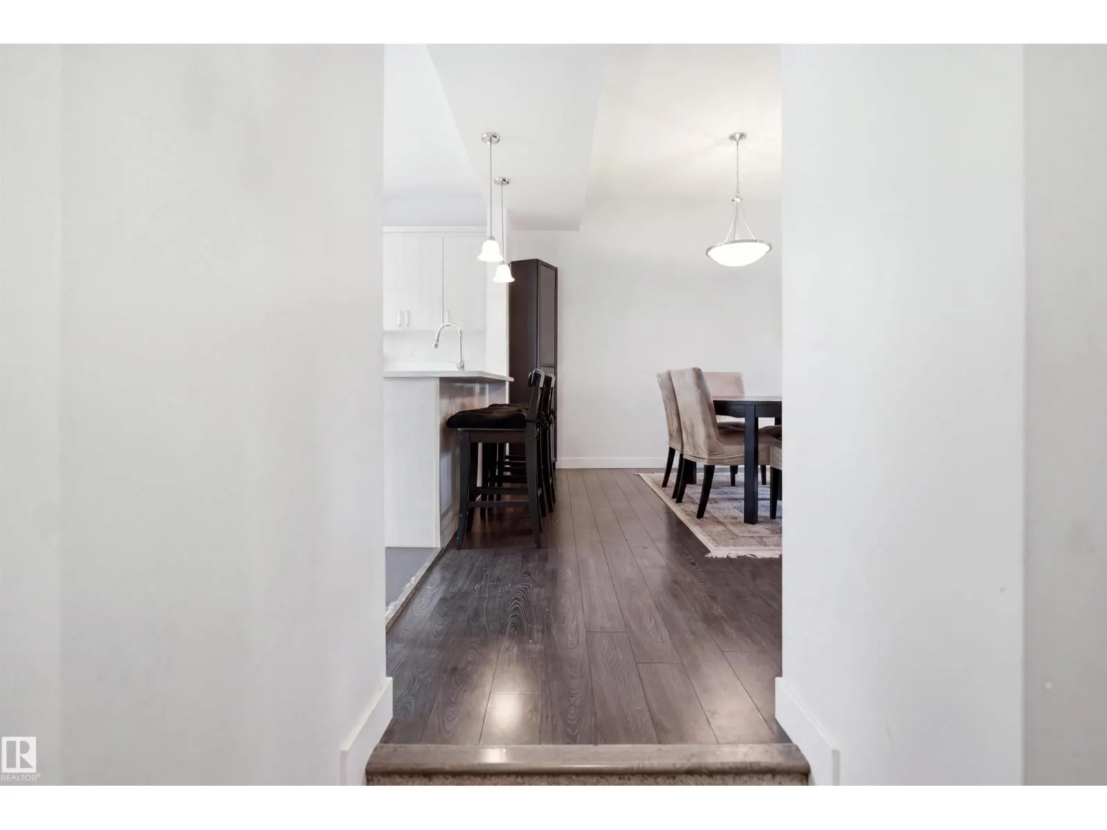 #22 723 172 ST SW