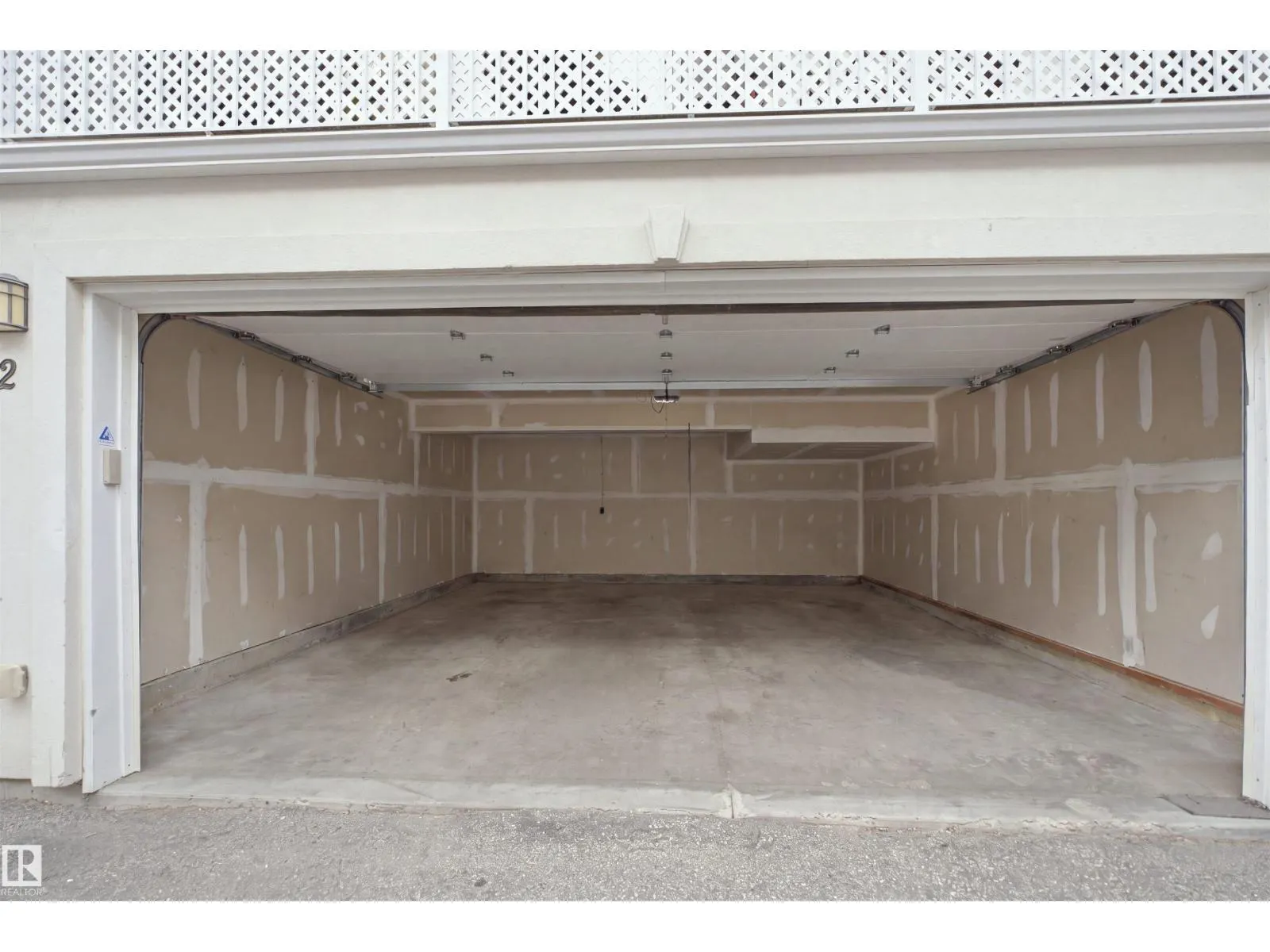 #22 723 172 ST SW