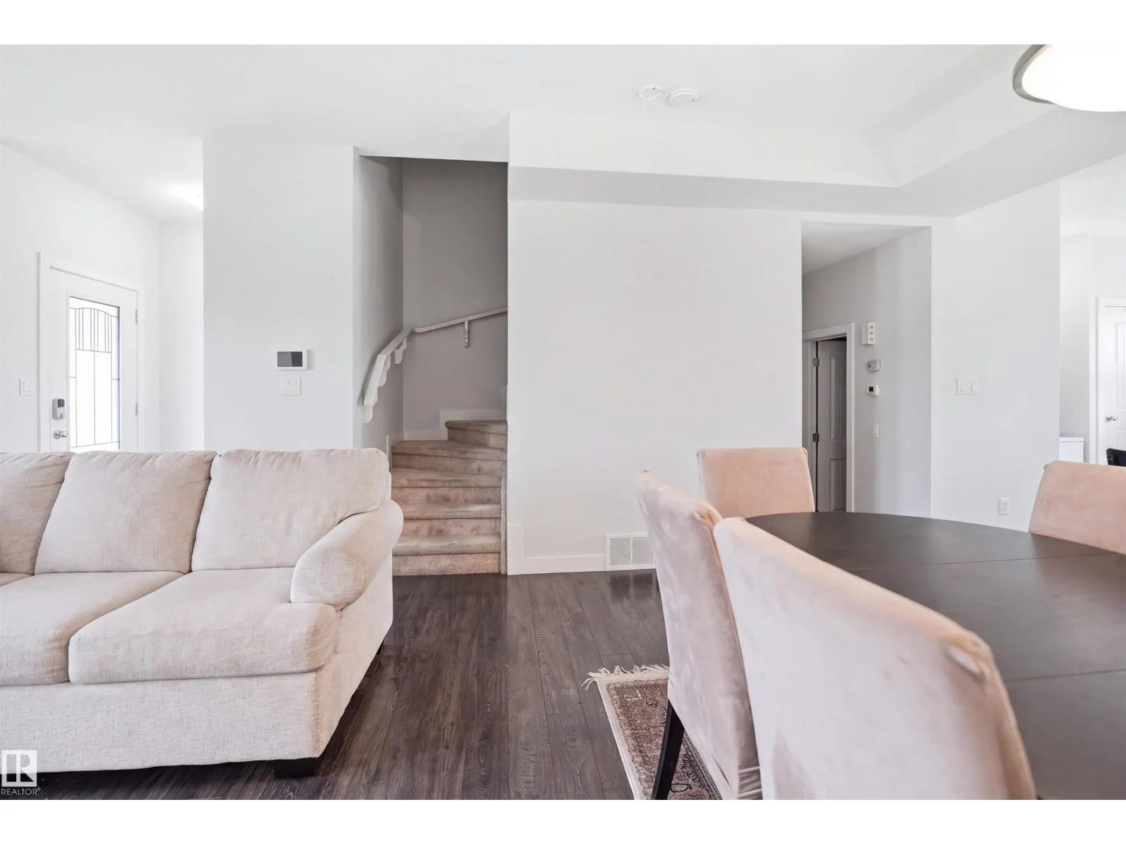 #22 723 172 ST SW