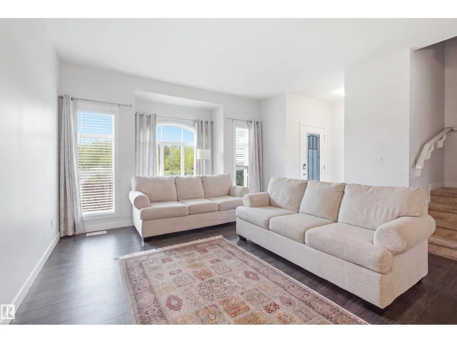 #22 723 172 ST SW