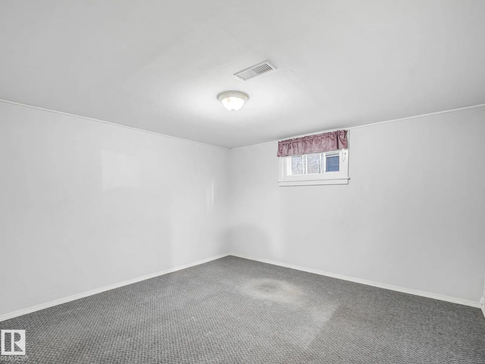11160 68 ST NW