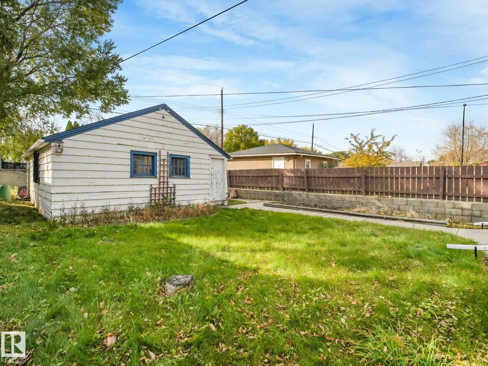 11160 68 ST NW
