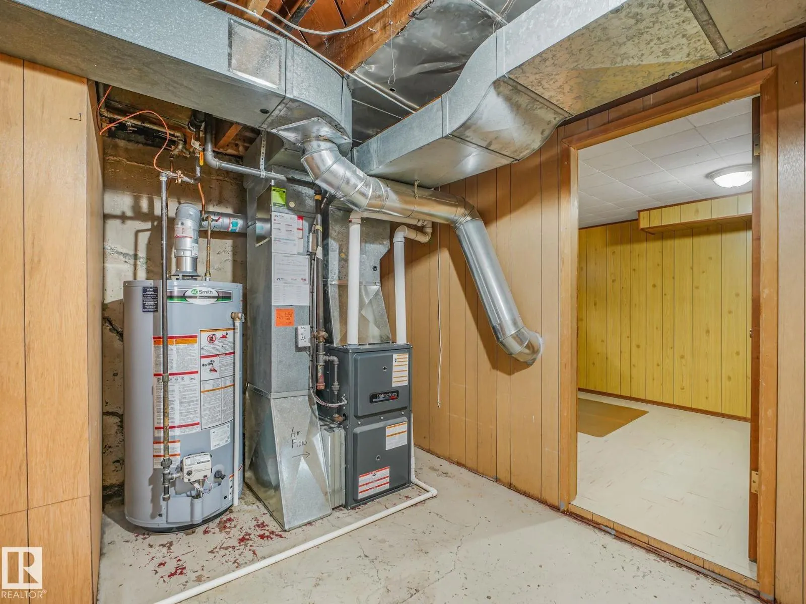 11160 68 ST NW