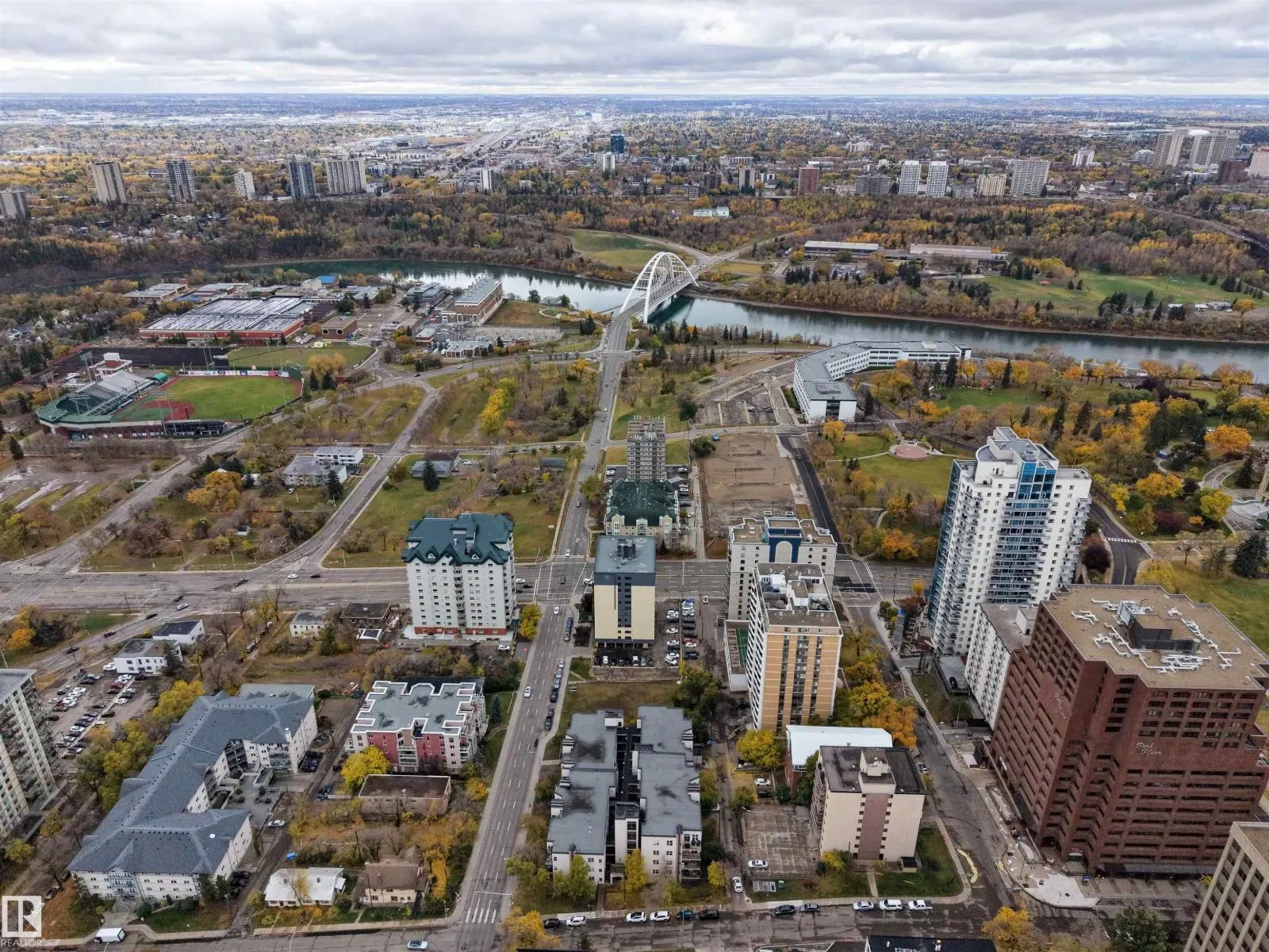 #714 10503 98 AV NW