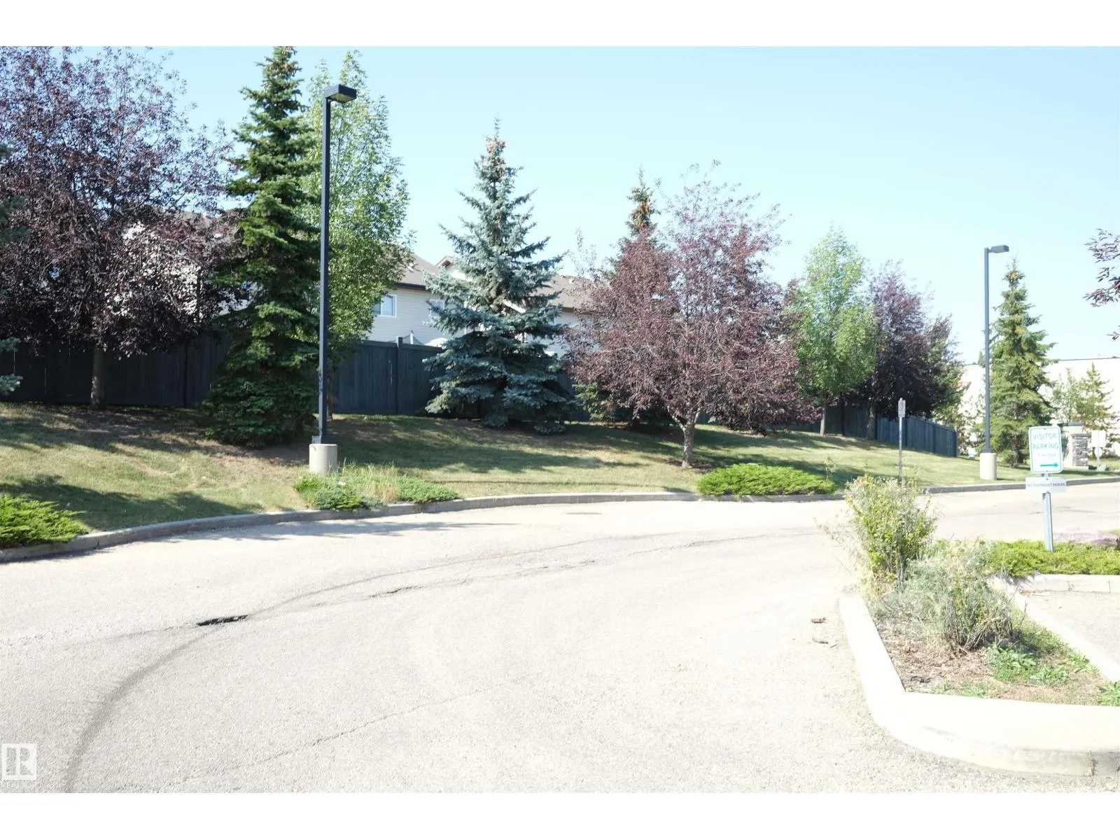 #223 5951 165 AV NW