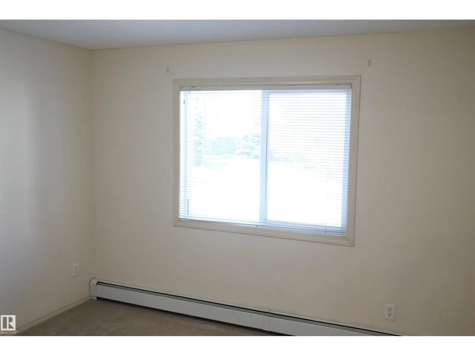#223 5951 165 AV NW