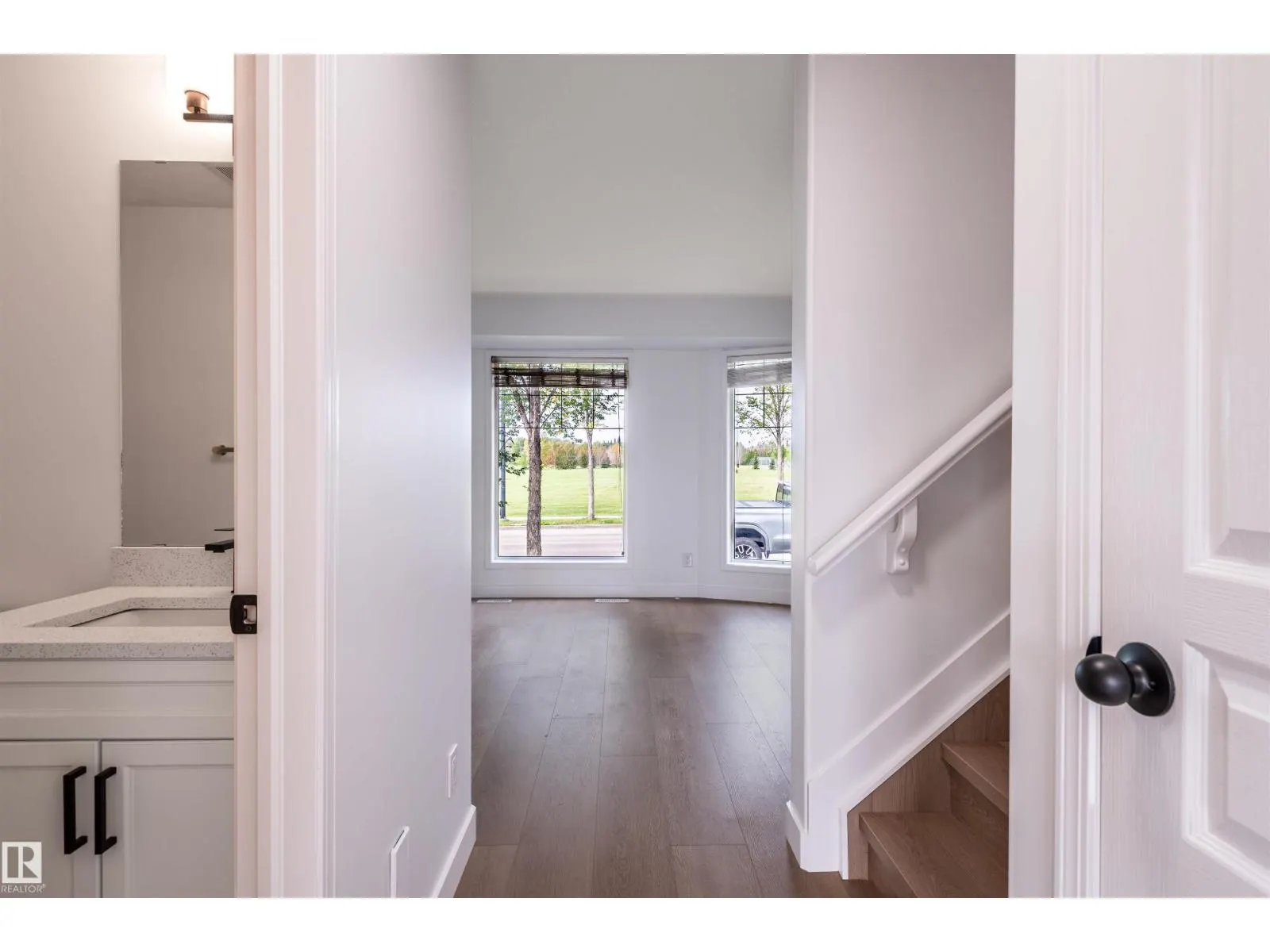 404 HEMINGWAY RD NW
