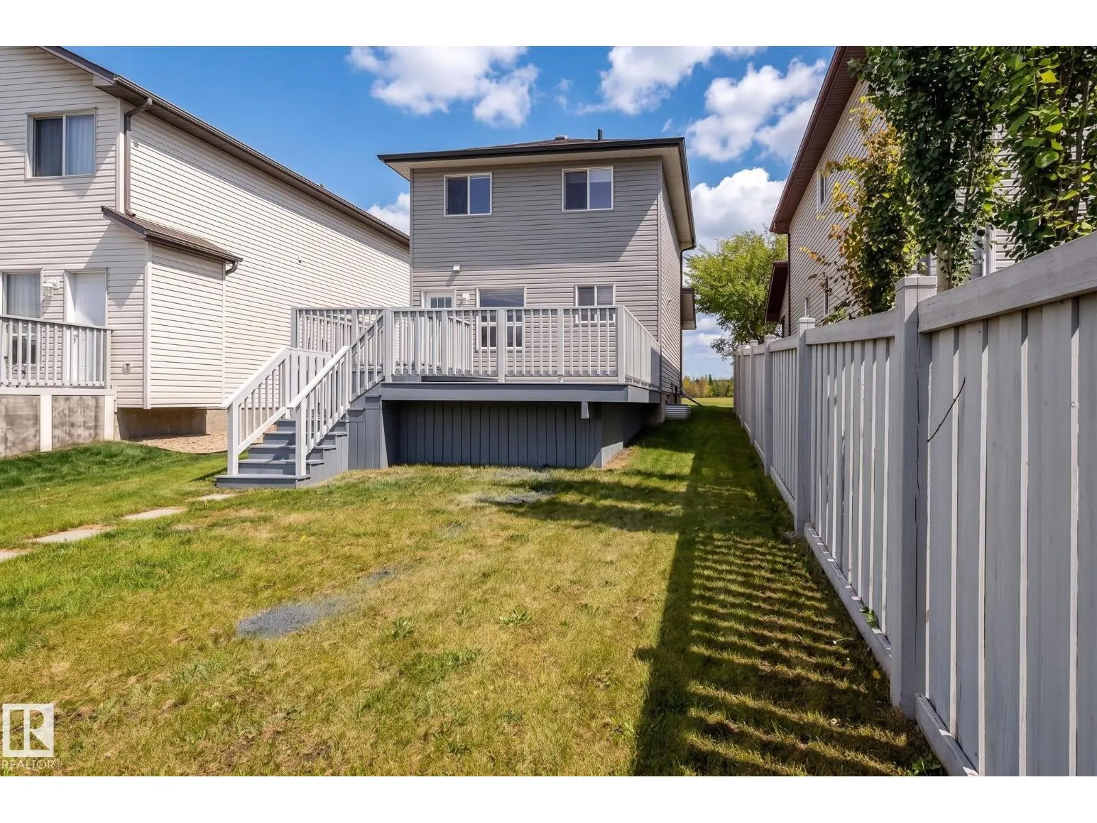 404 HEMINGWAY RD NW