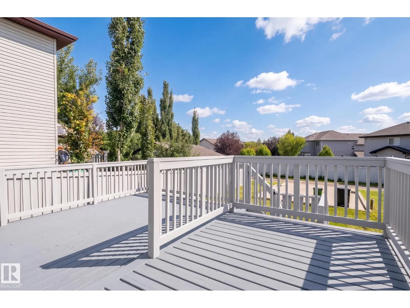 404 HEMINGWAY RD NW