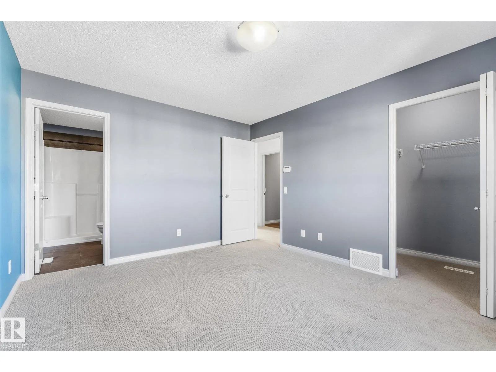 217 SILVERSTONE CR