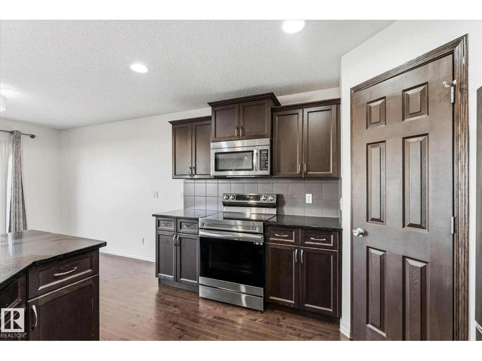 217 SILVERSTONE CR