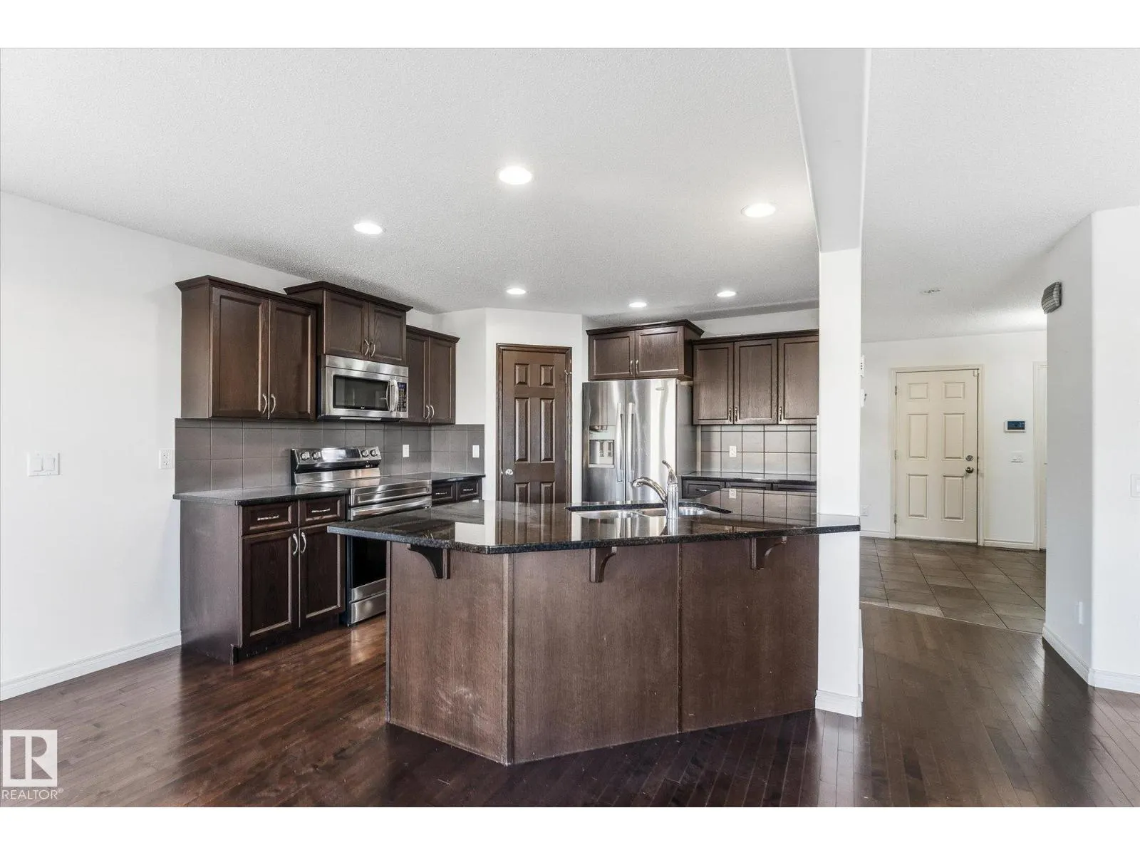 217 SILVERSTONE CR