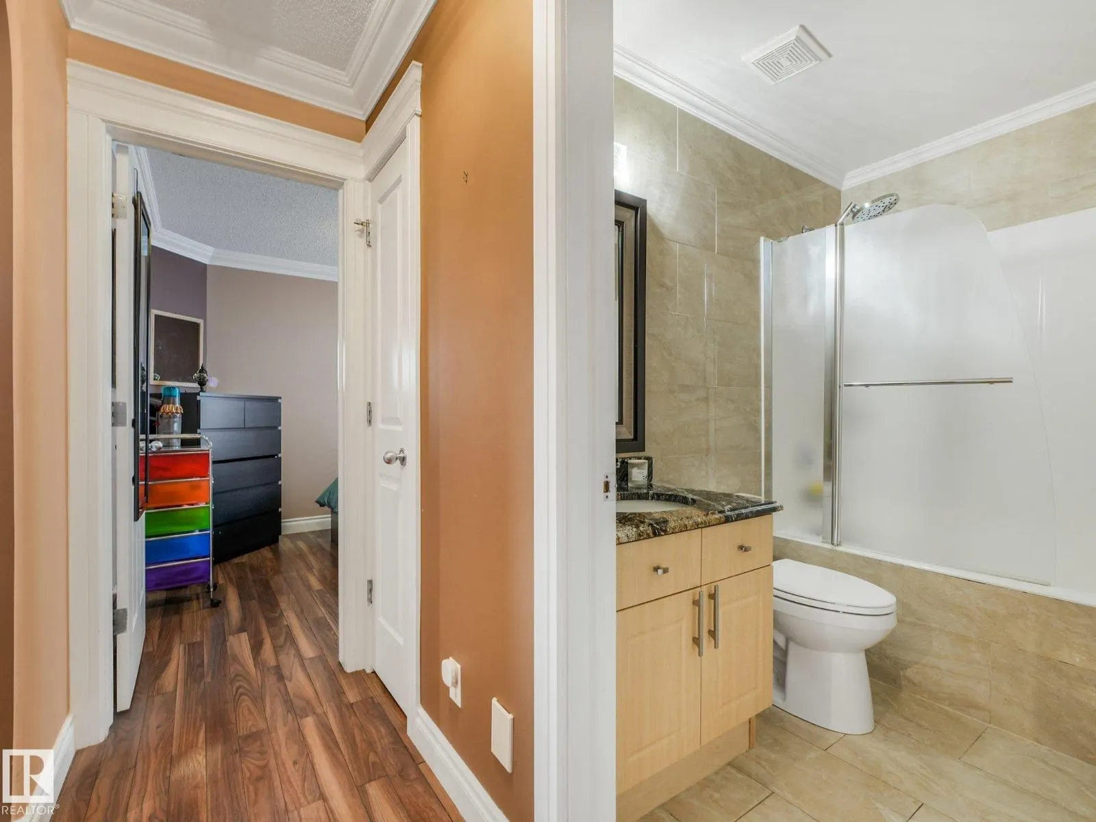 15204 44 ST NW