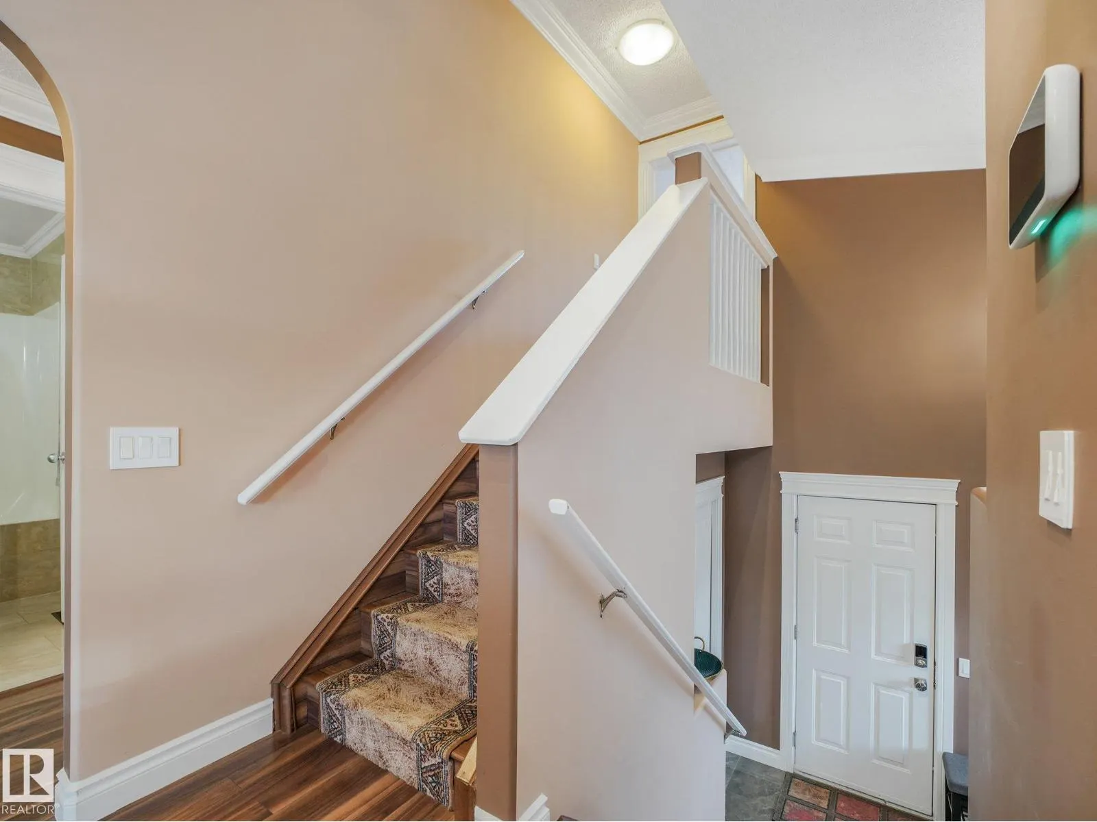 15204 44 ST NW