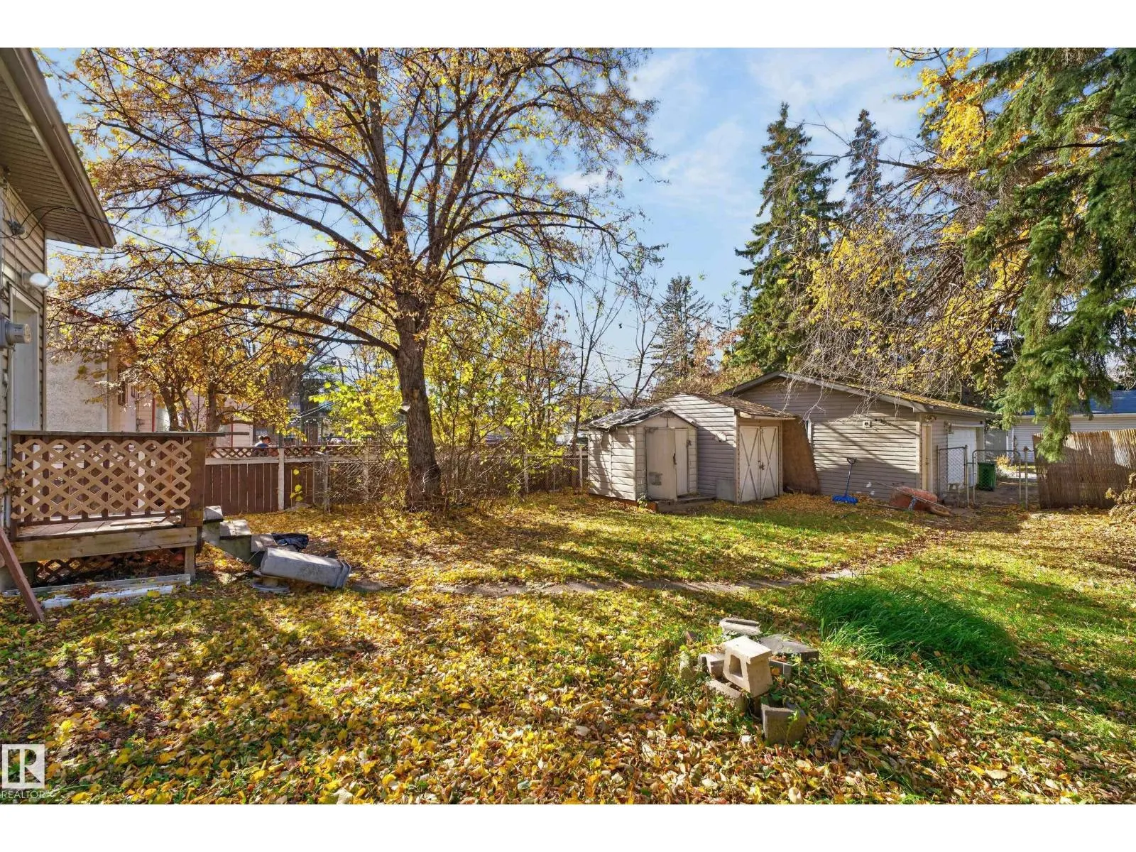 12006 104 ST NW