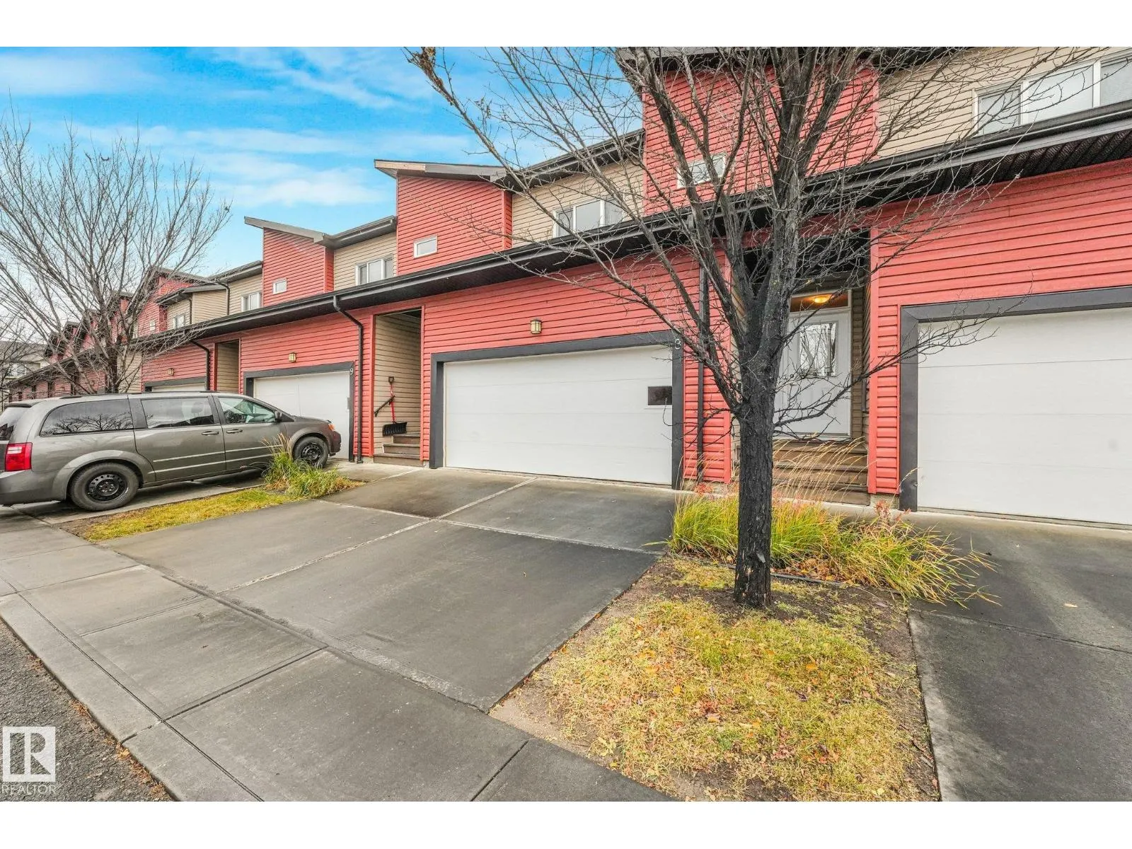 #8 16537 130A ST NW