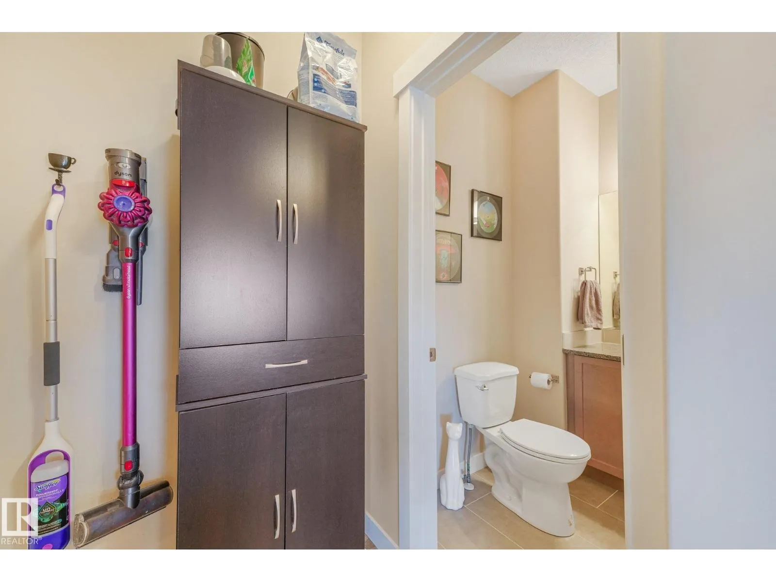 #8 16537 130A ST NW