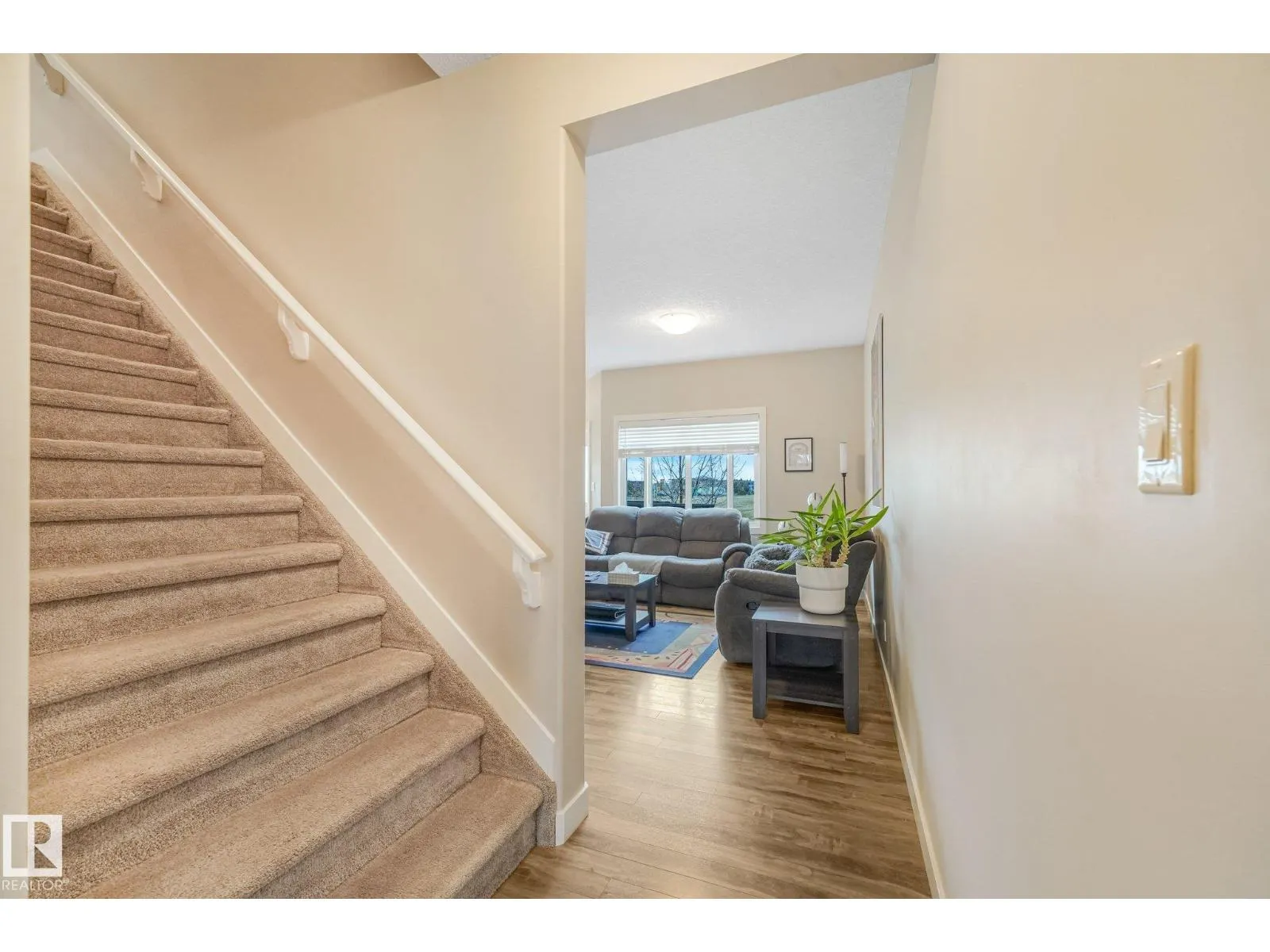 #8 16537 130A ST NW