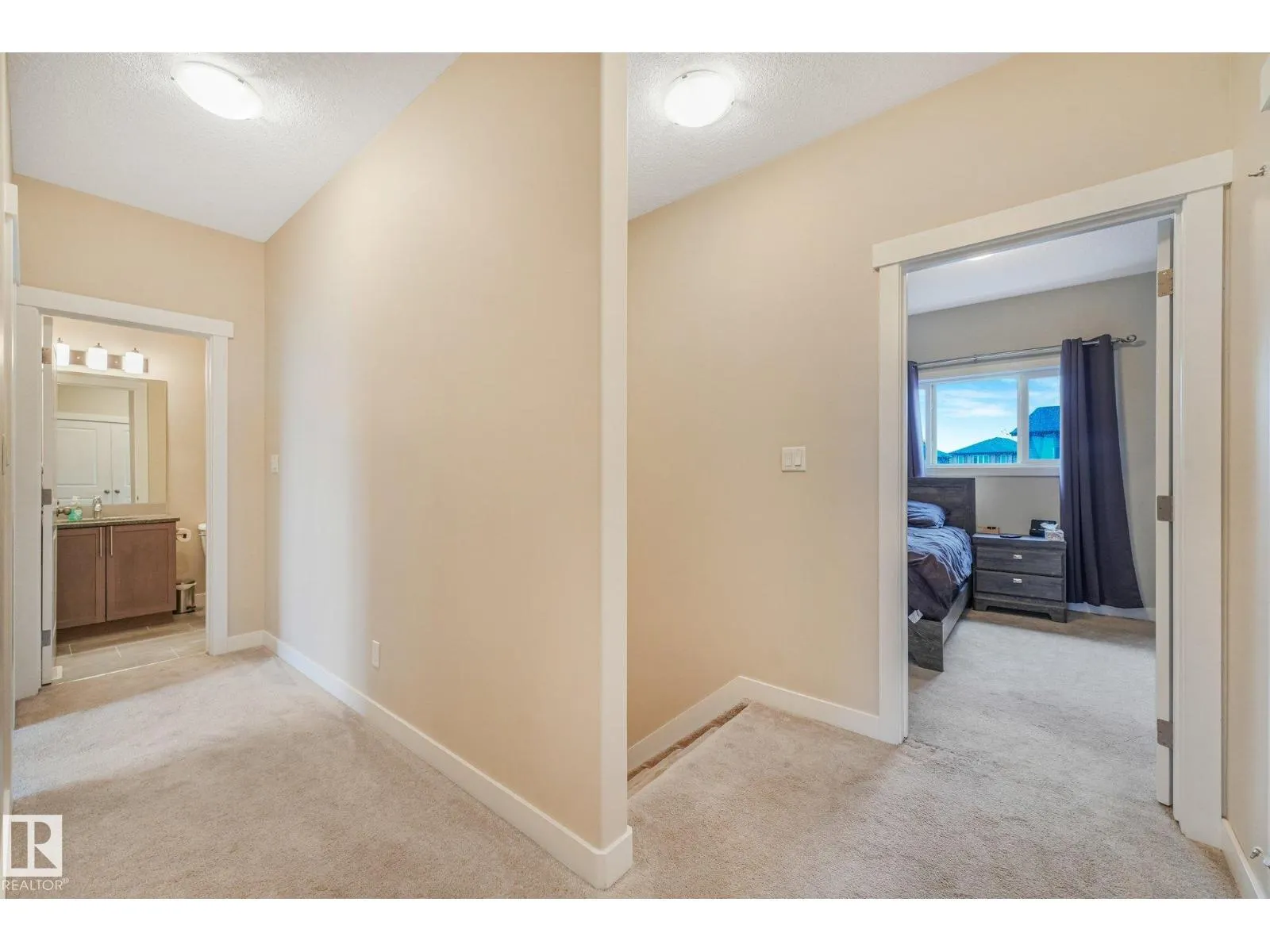 #8 16537 130A ST NW