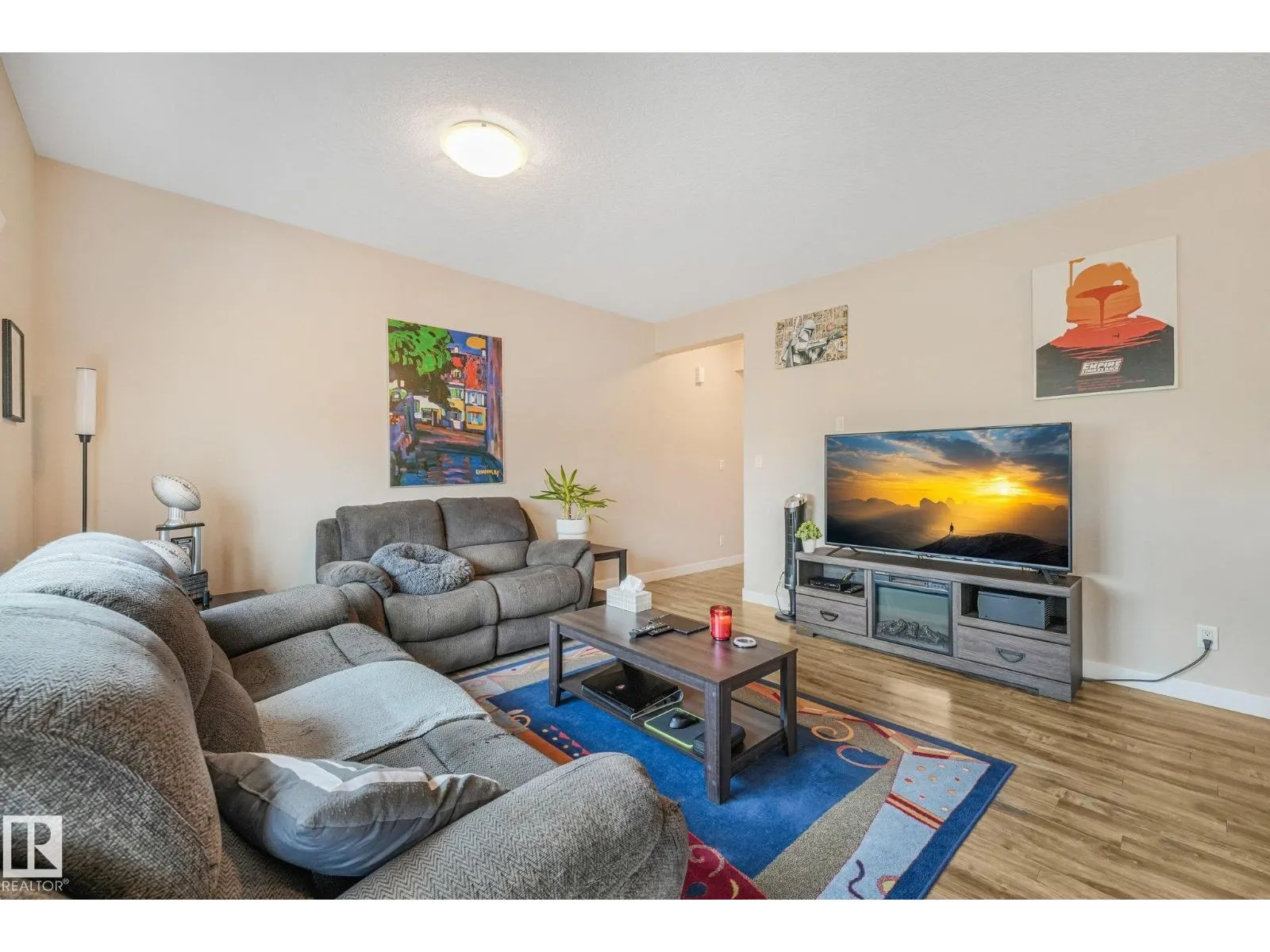 #8 16537 130A ST NW