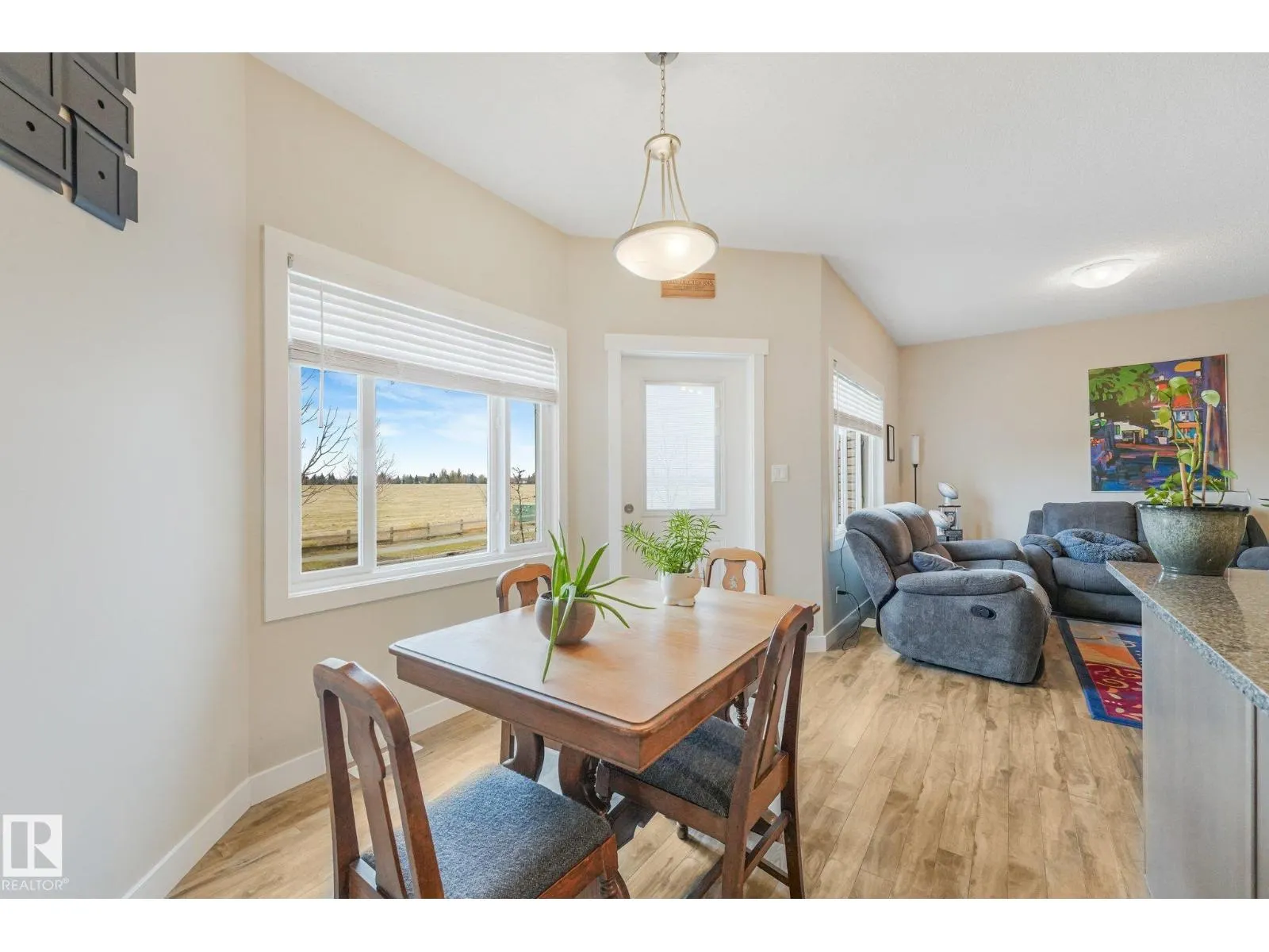 #8 16537 130A ST NW