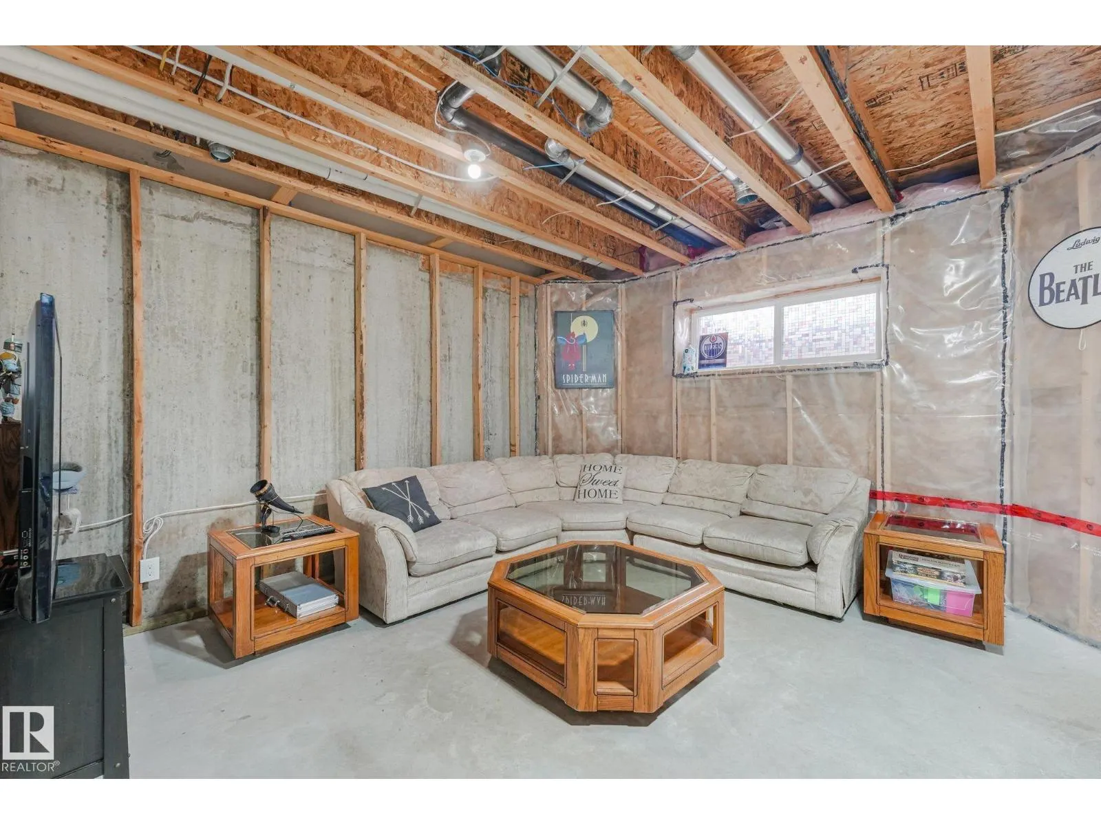 #8 16537 130A ST NW