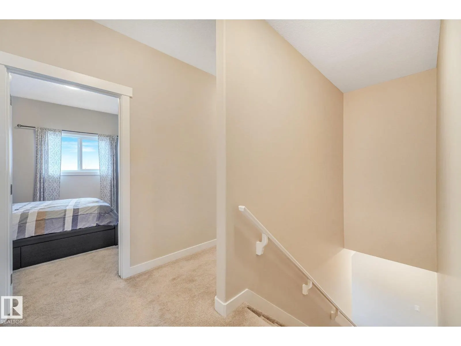 #8 16537 130A ST NW