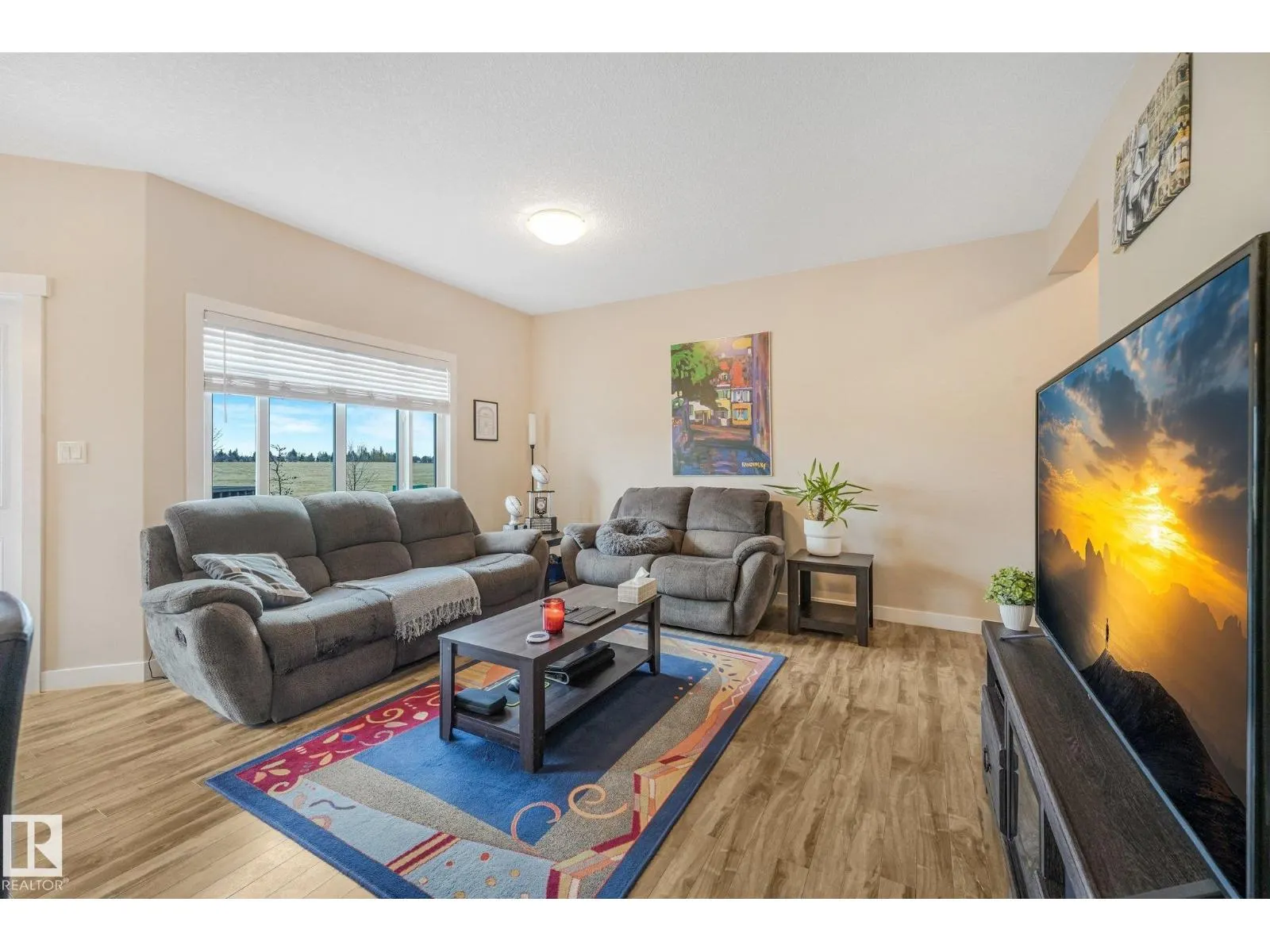 #8 16537 130A ST NW