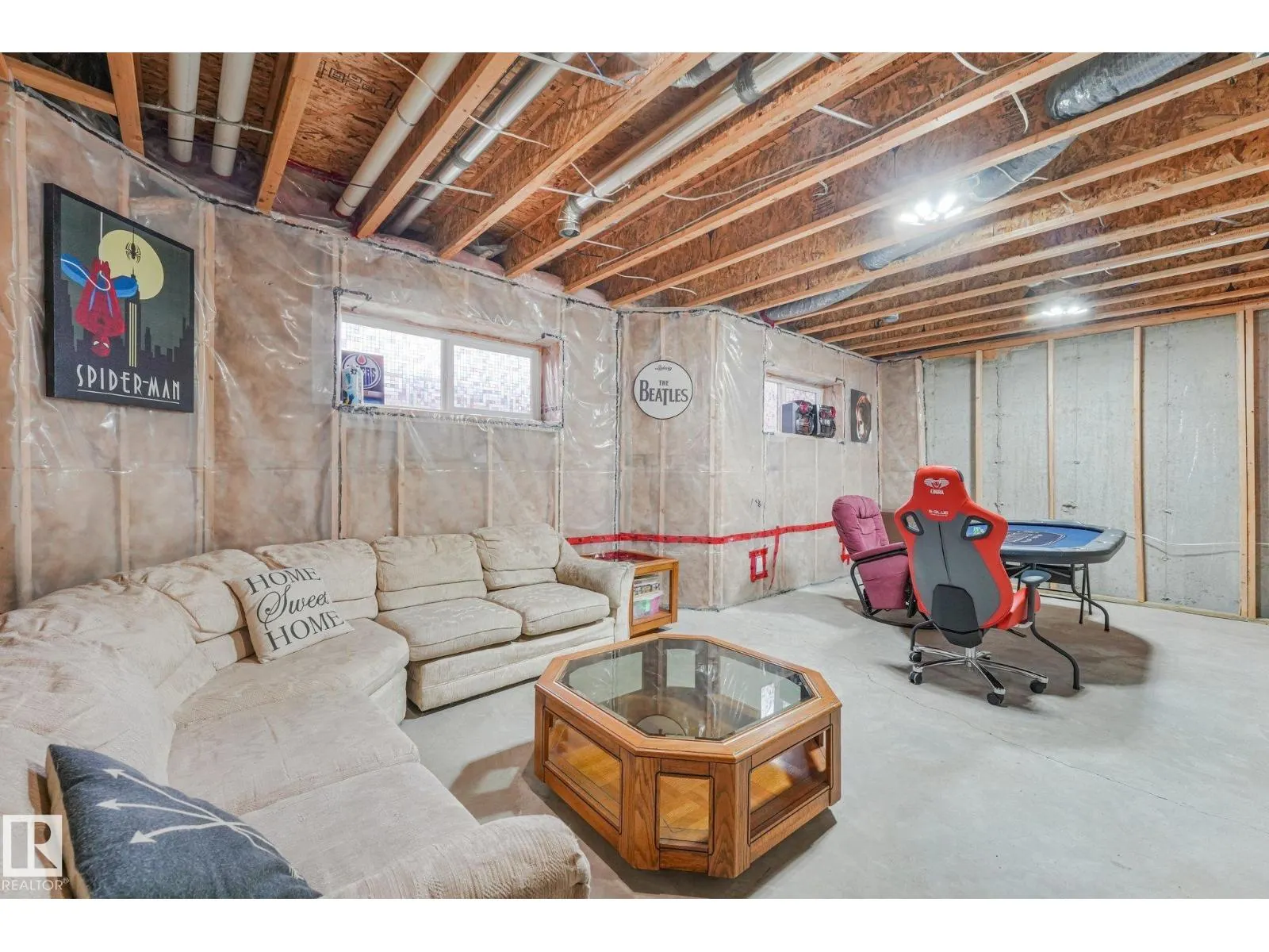 #8 16537 130A ST NW