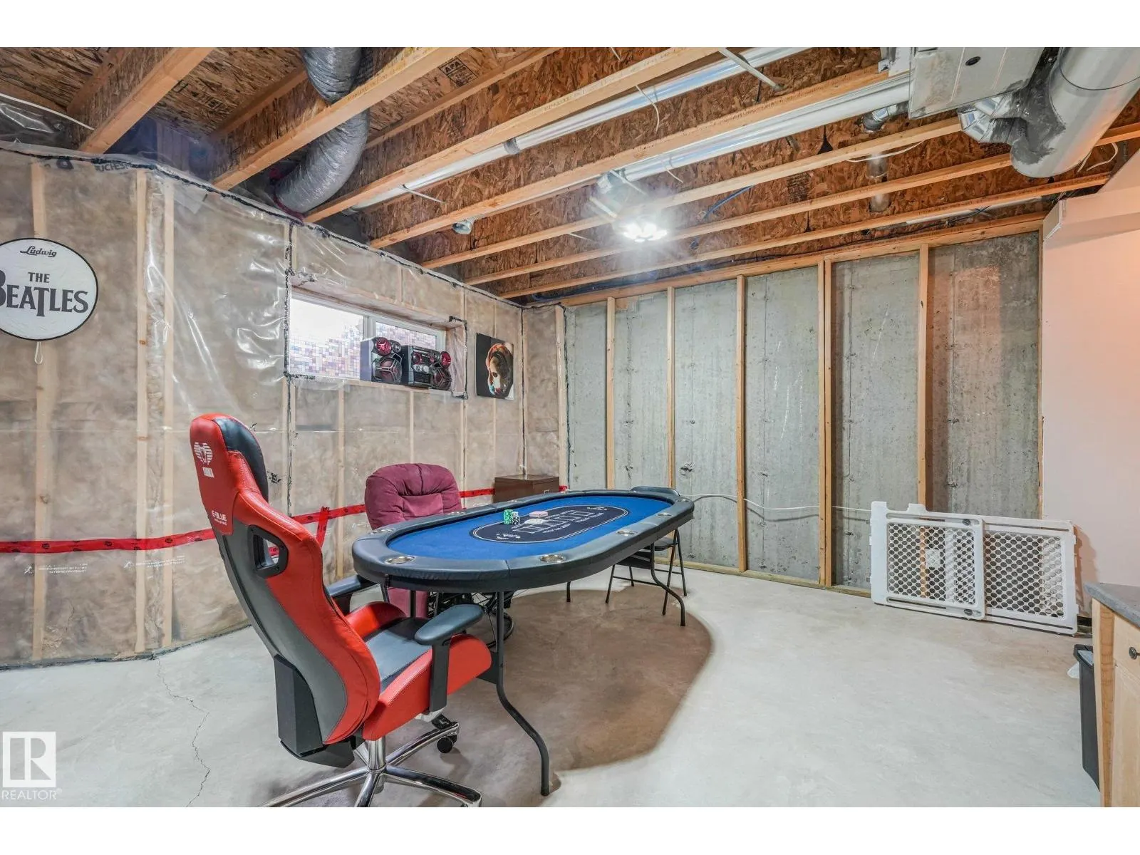 #8 16537 130A ST NW