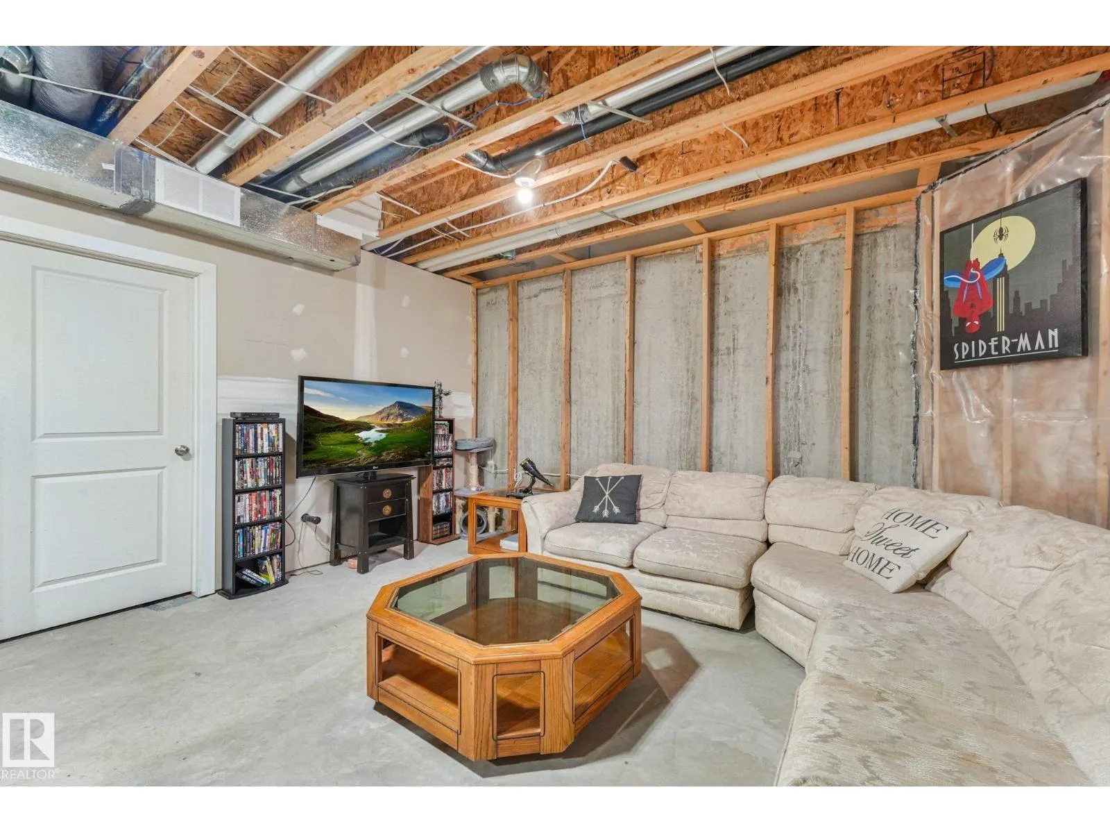 #8 16537 130A ST NW