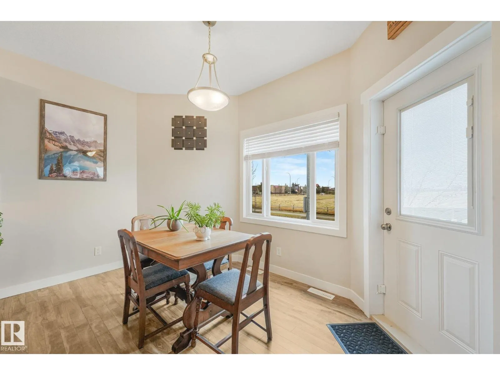 #8 16537 130A ST NW