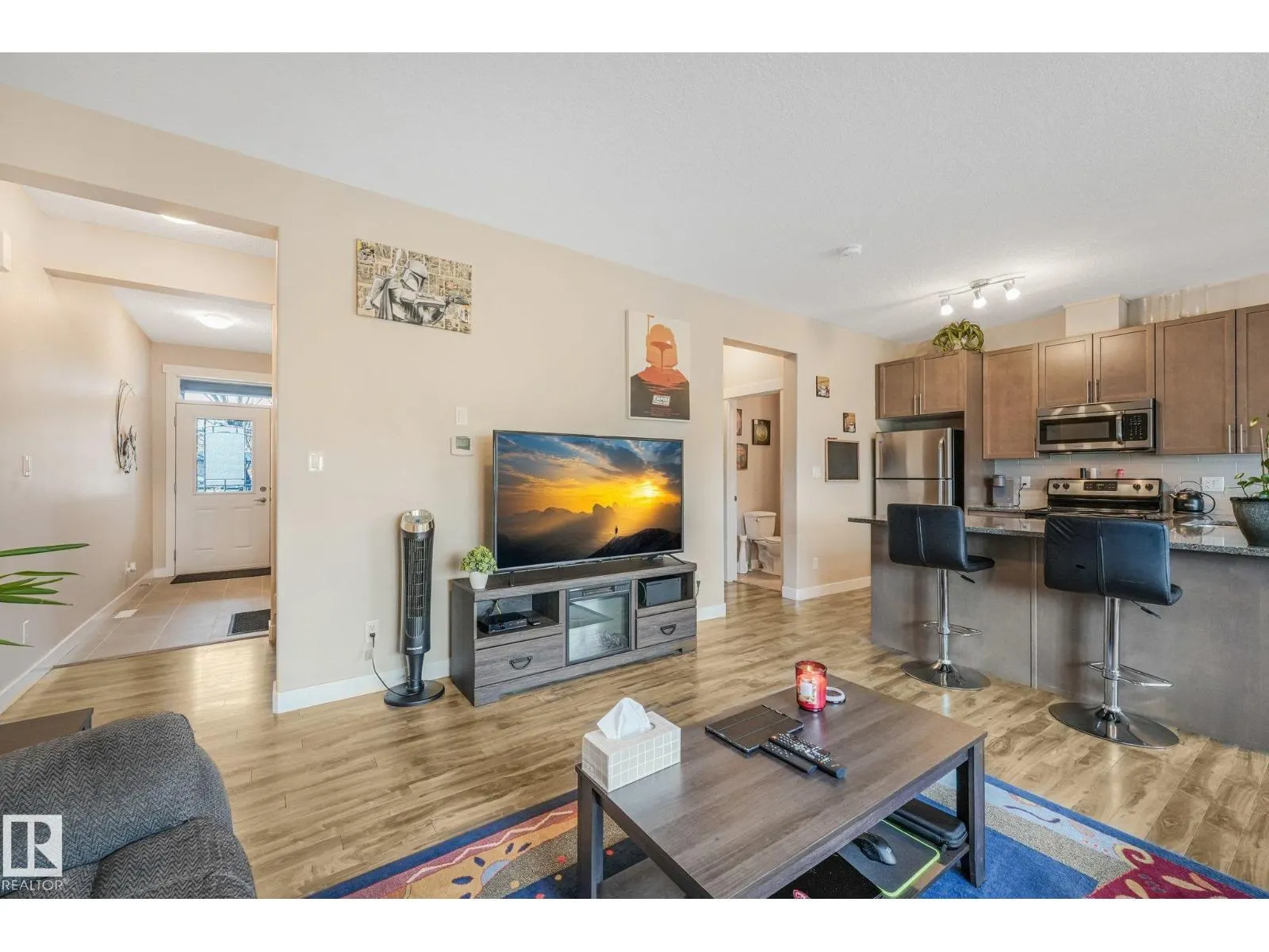#8 16537 130A ST NW