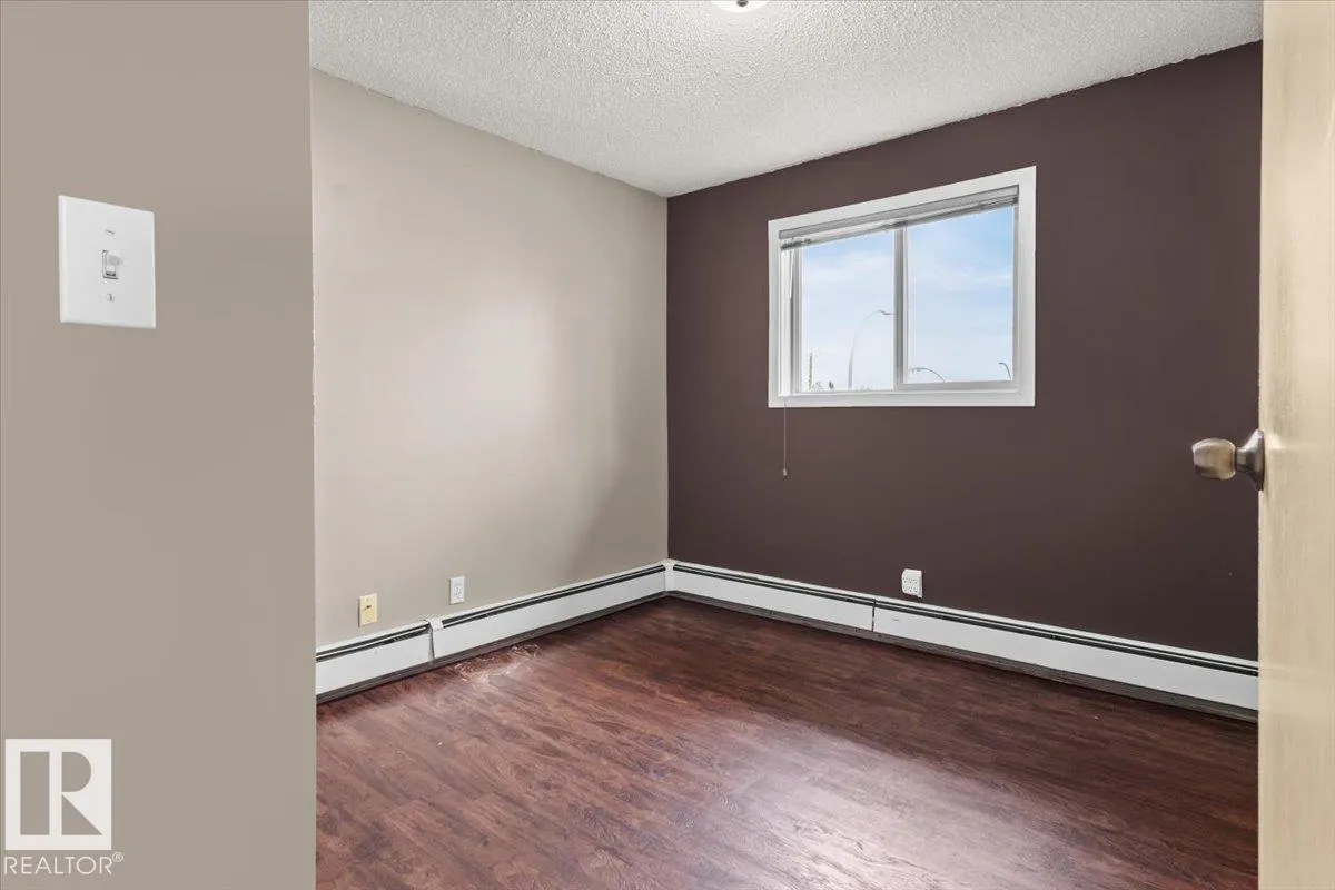 #305 12710 127 ST NW