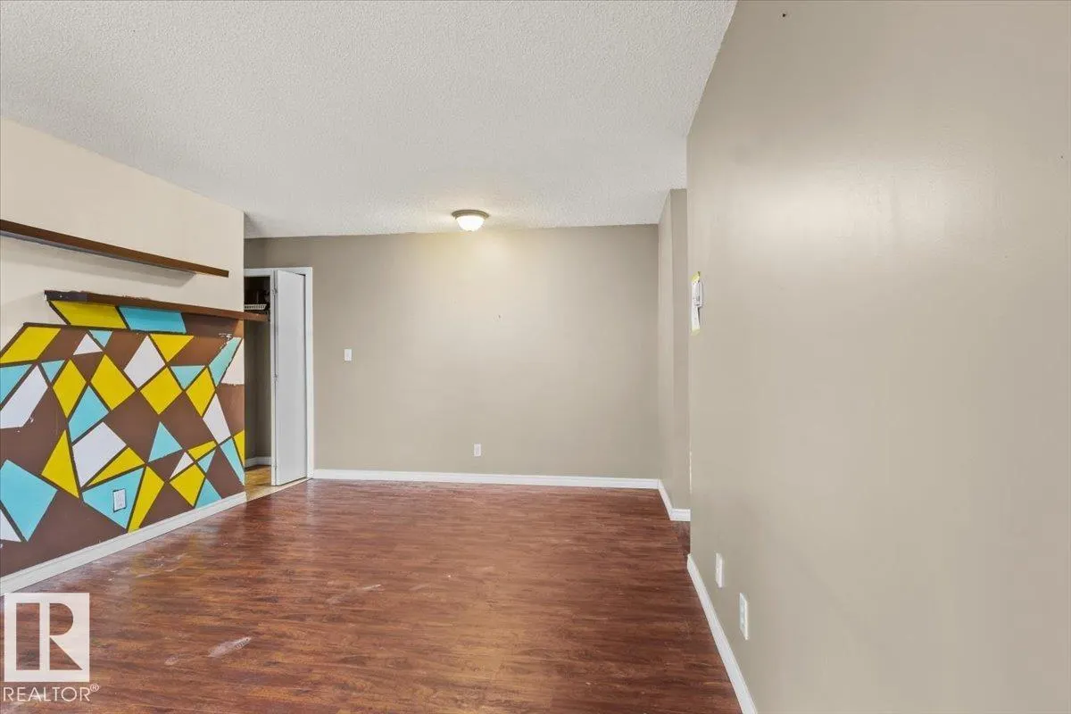 #305 12710 127 ST NW