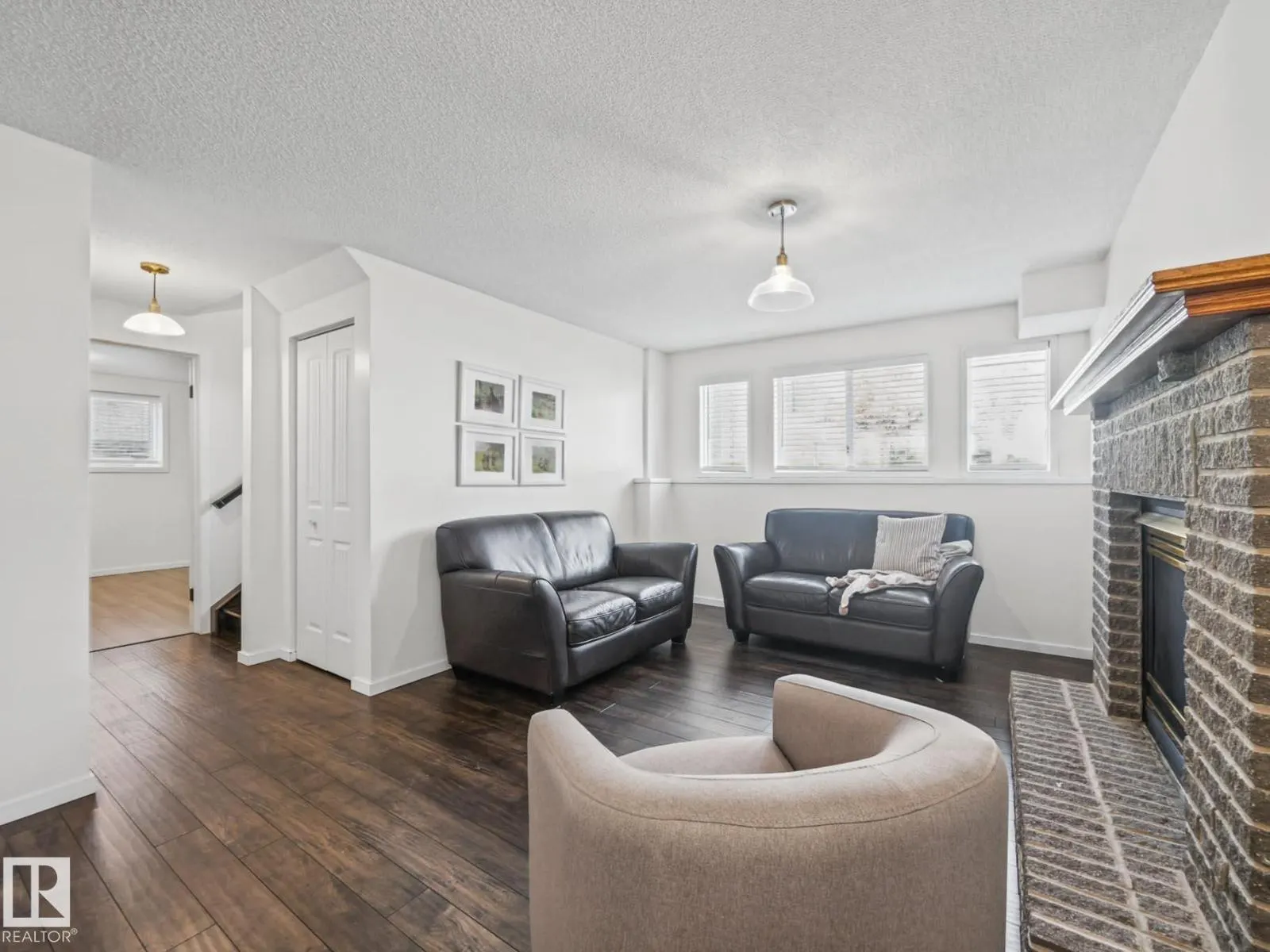 19 DARLINGTON DR