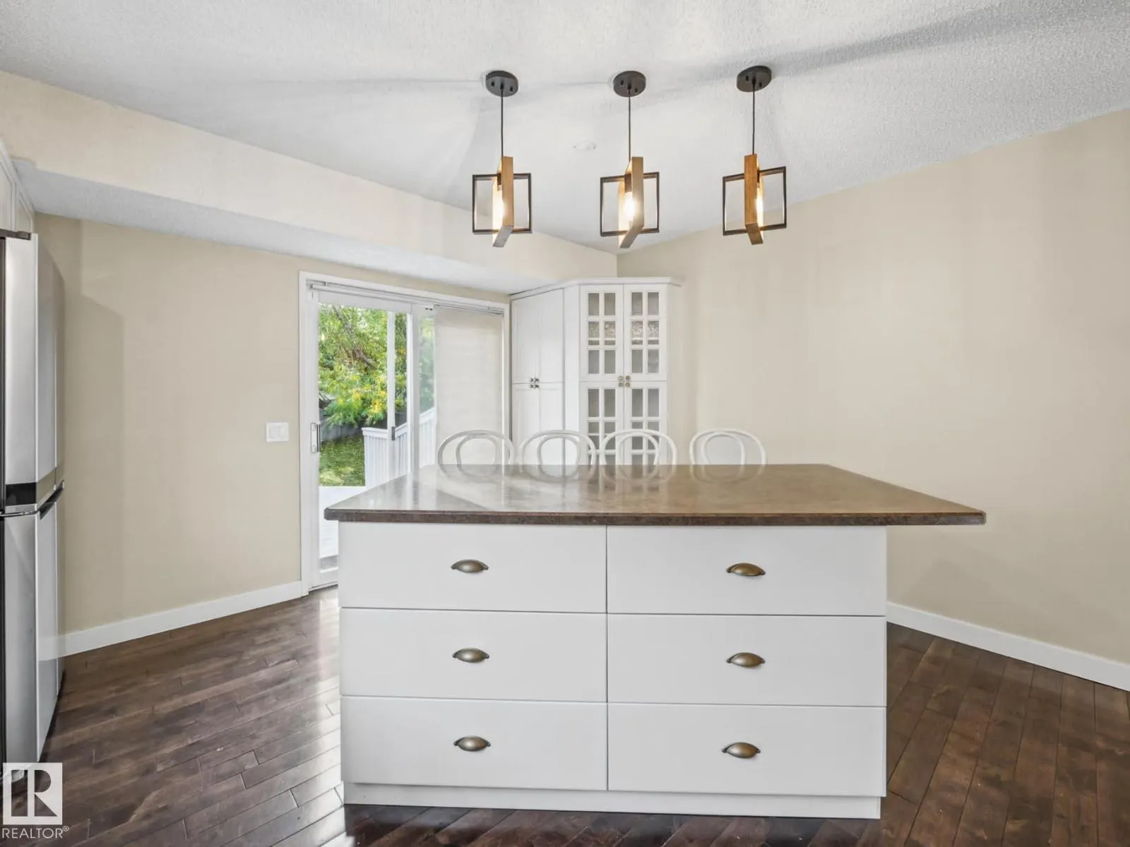 19 DARLINGTON DR