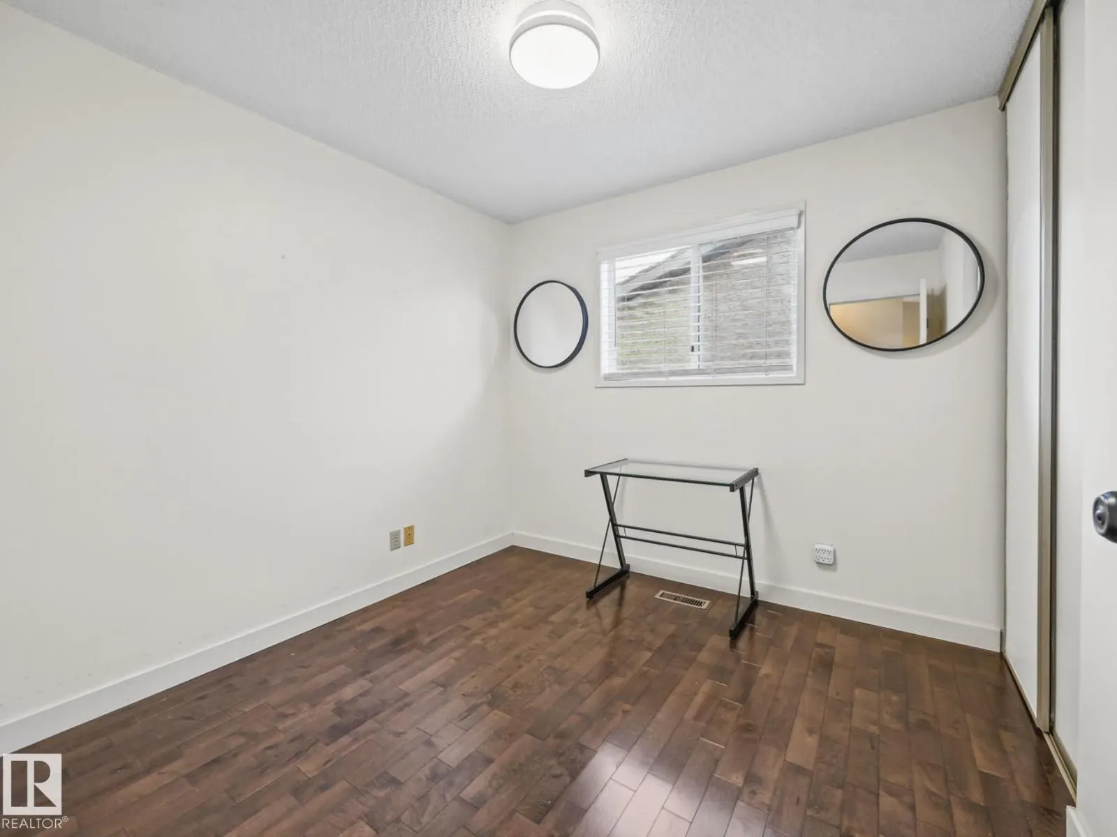 19 DARLINGTON DR