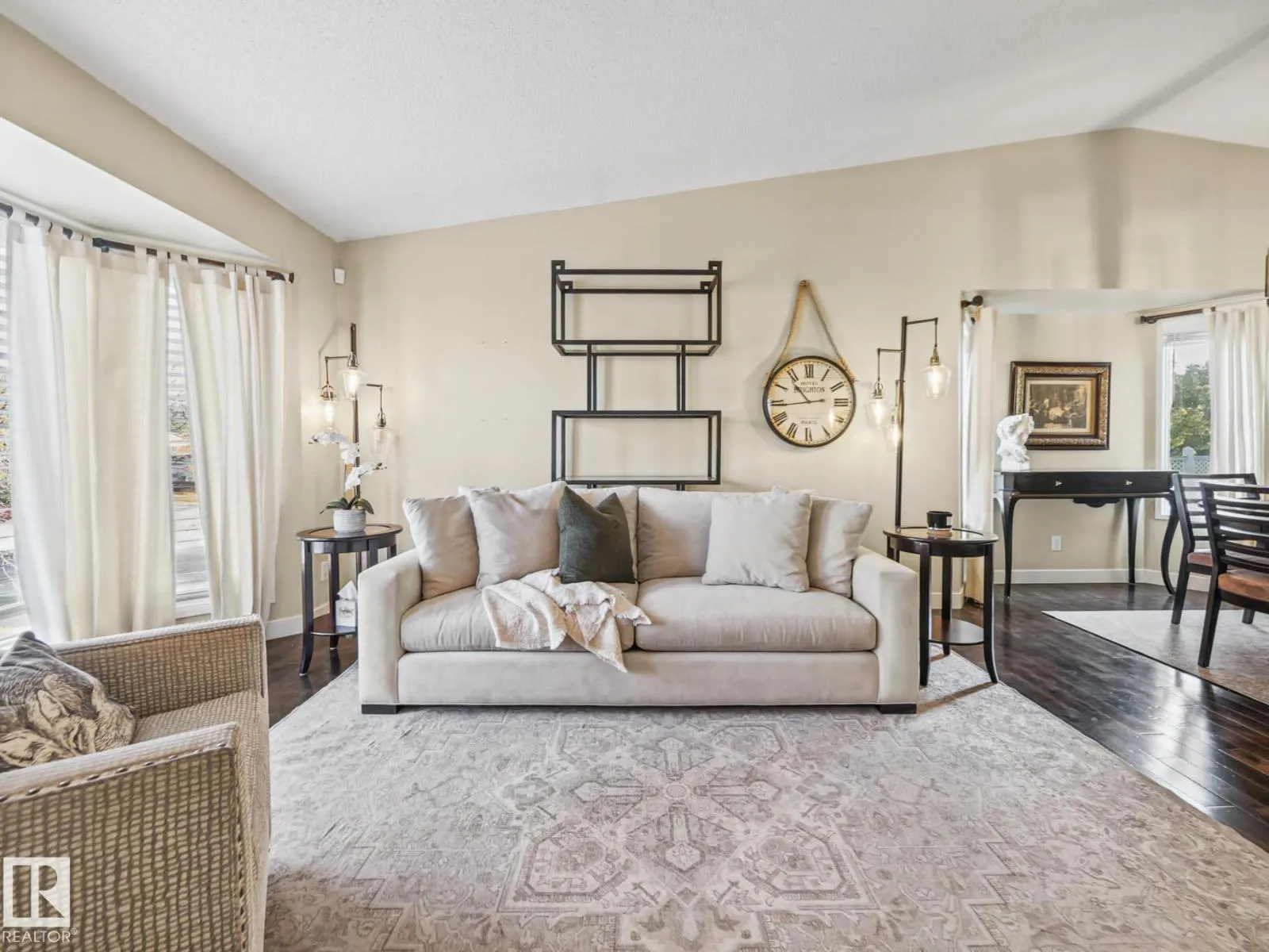 19 DARLINGTON DR